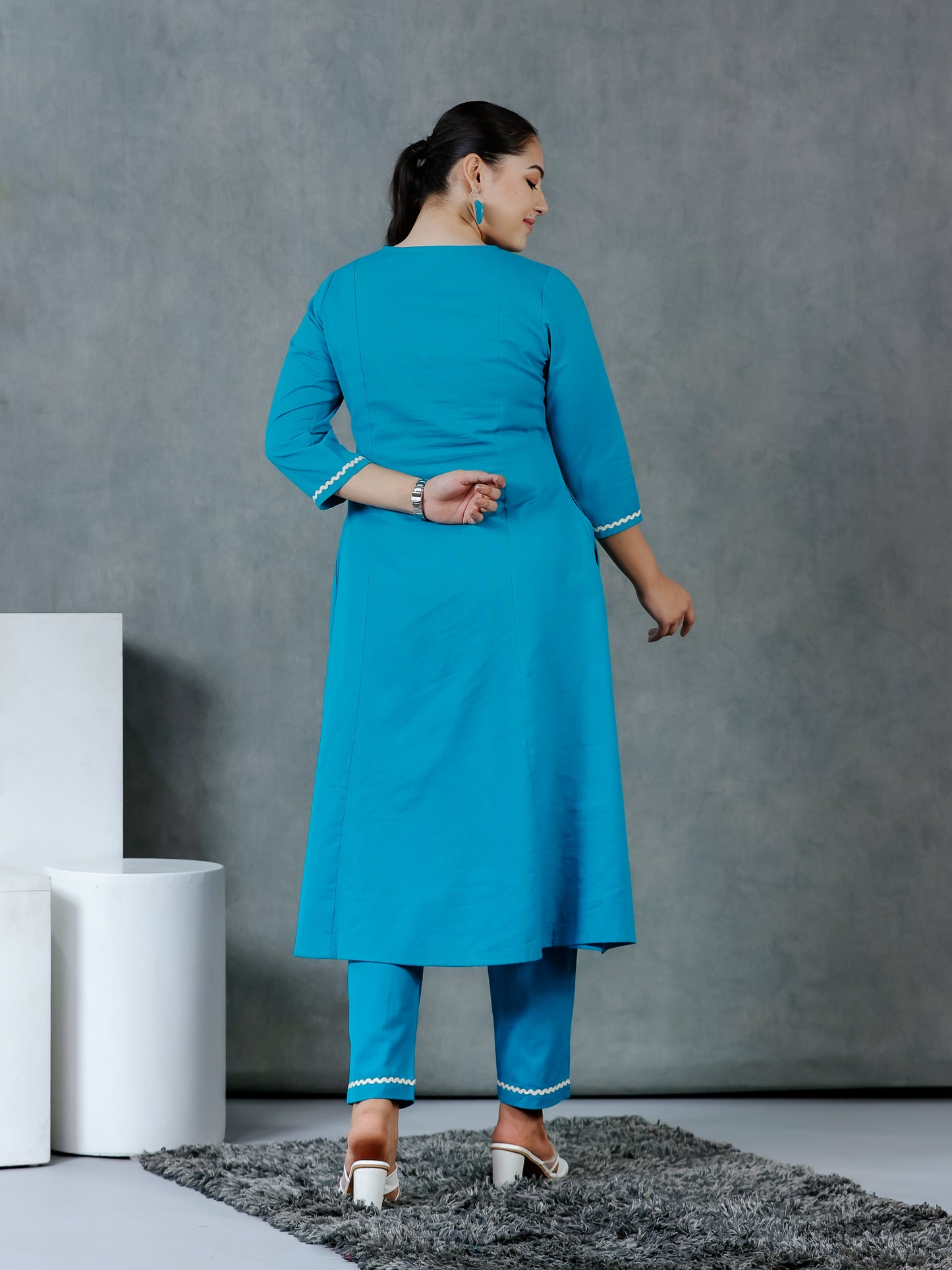 Embroidered Linen Cotton Solid Flared Teal Kurta