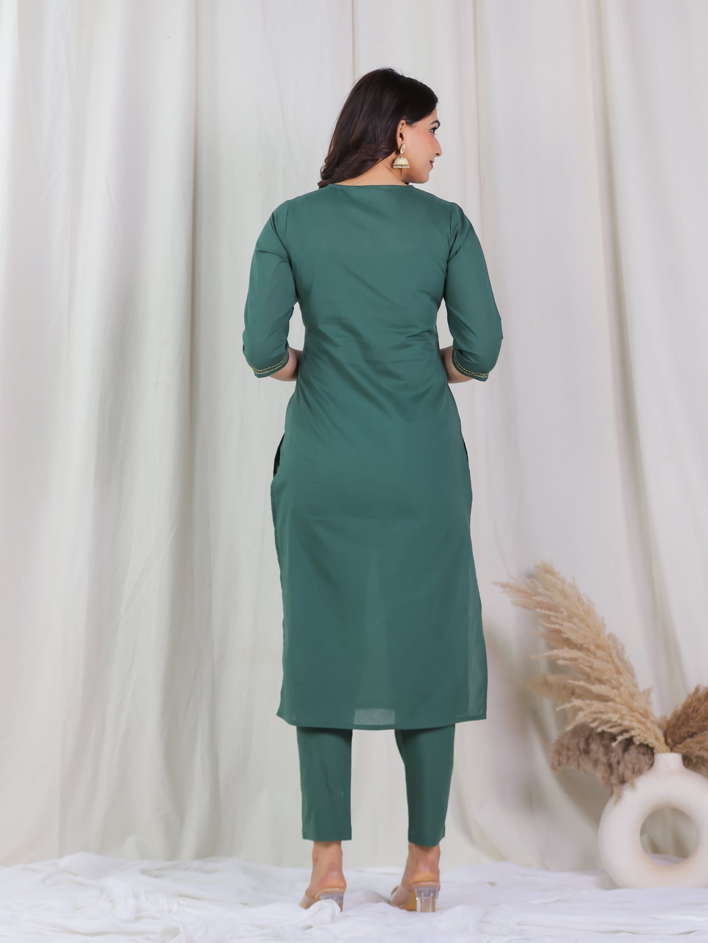 Embroidered Soft Cotton Solid Straight Green Kurta