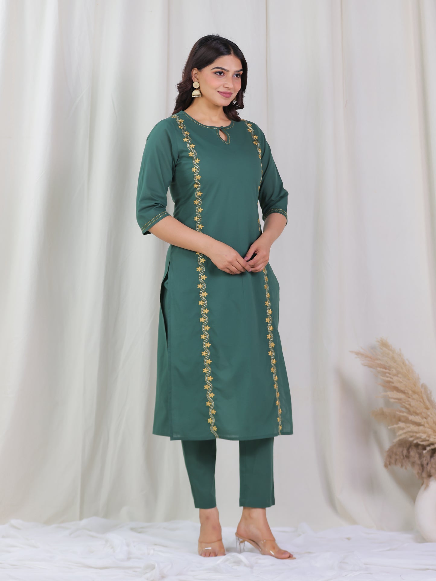 Embroidered Soft Cotton Solid Straight Green Kurta