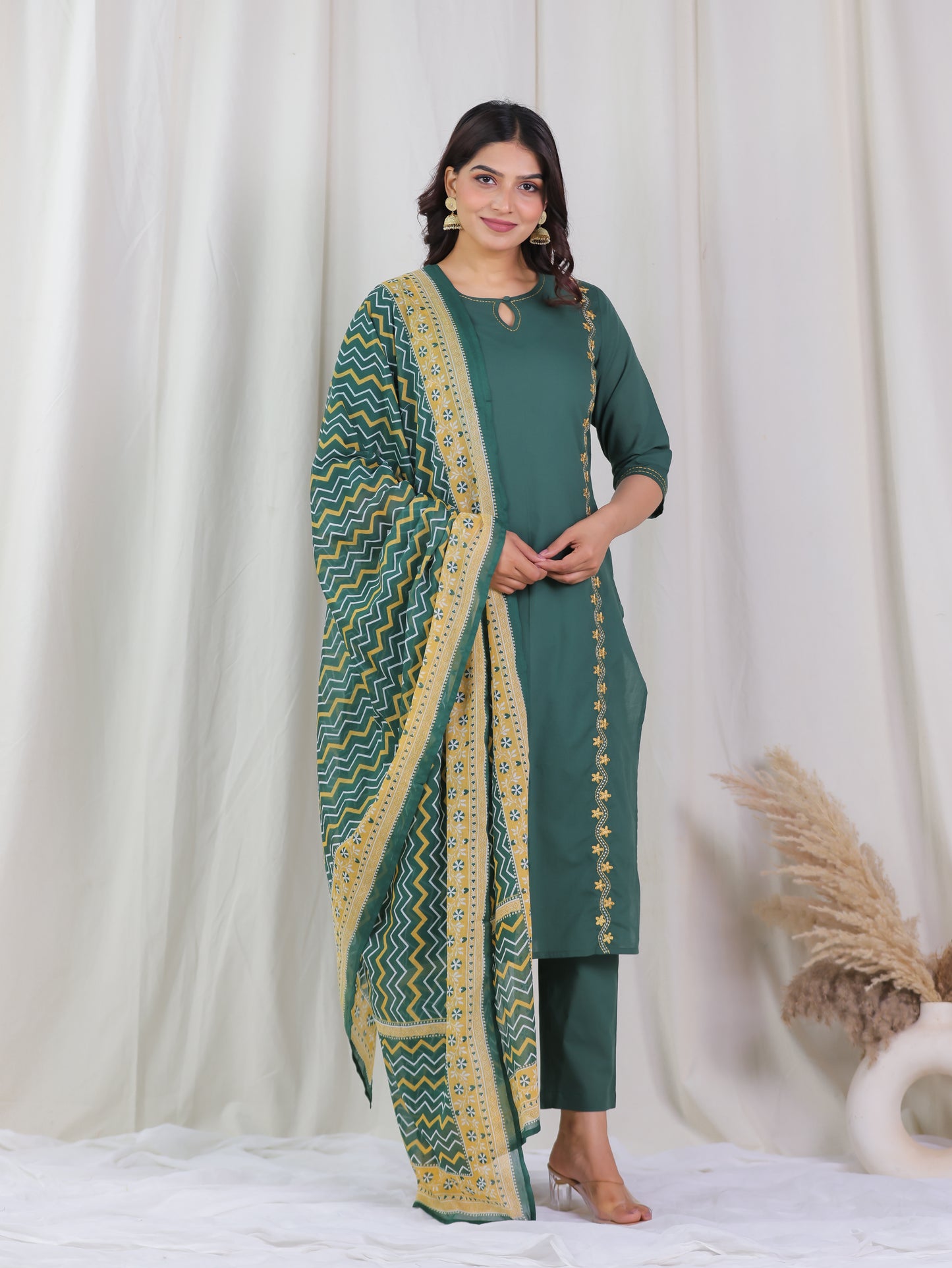 Embroidered Soft Cotton Solid Straight Green Kurta