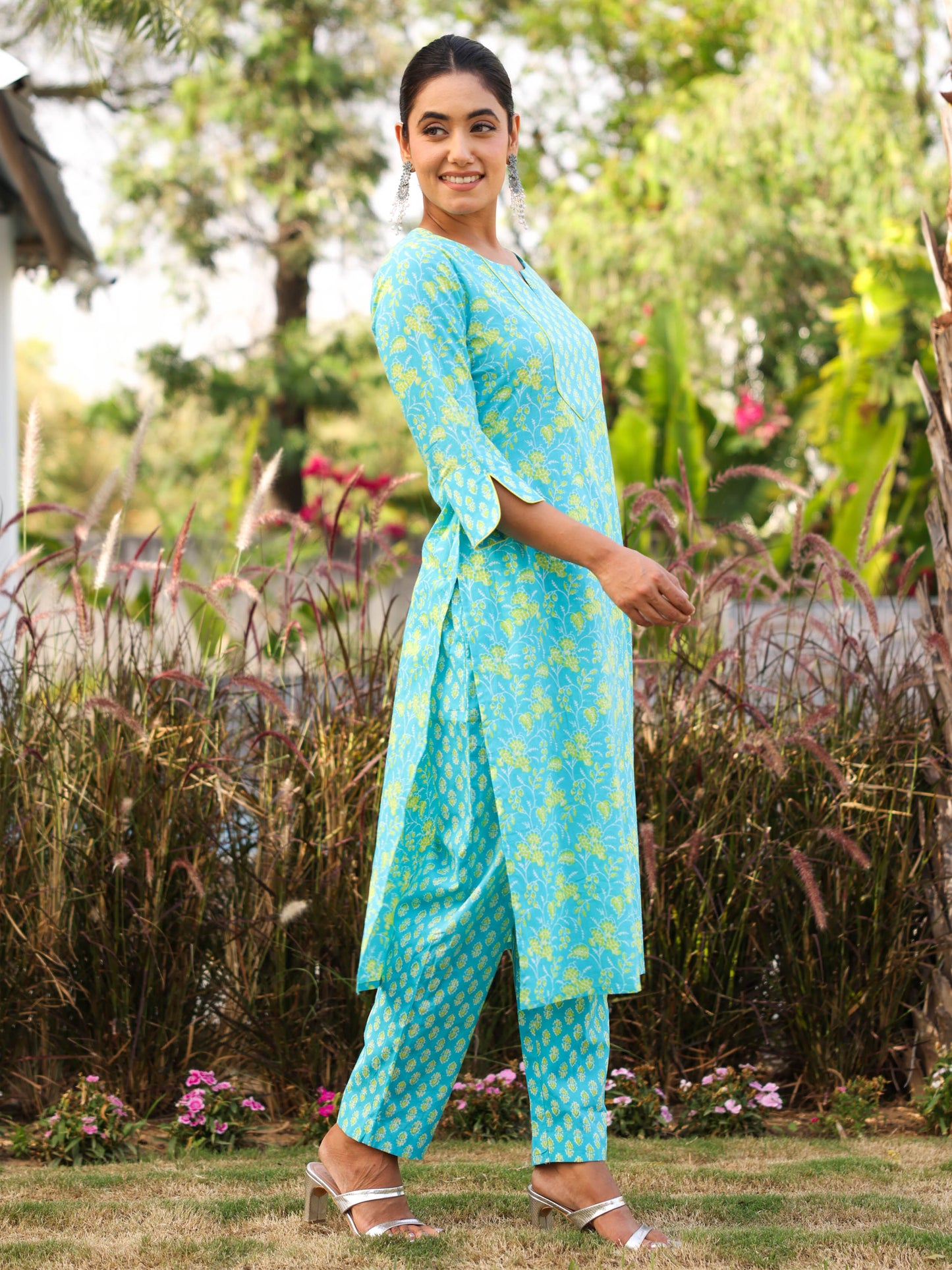 Soft Cotton Floral Straight Blue Kurta