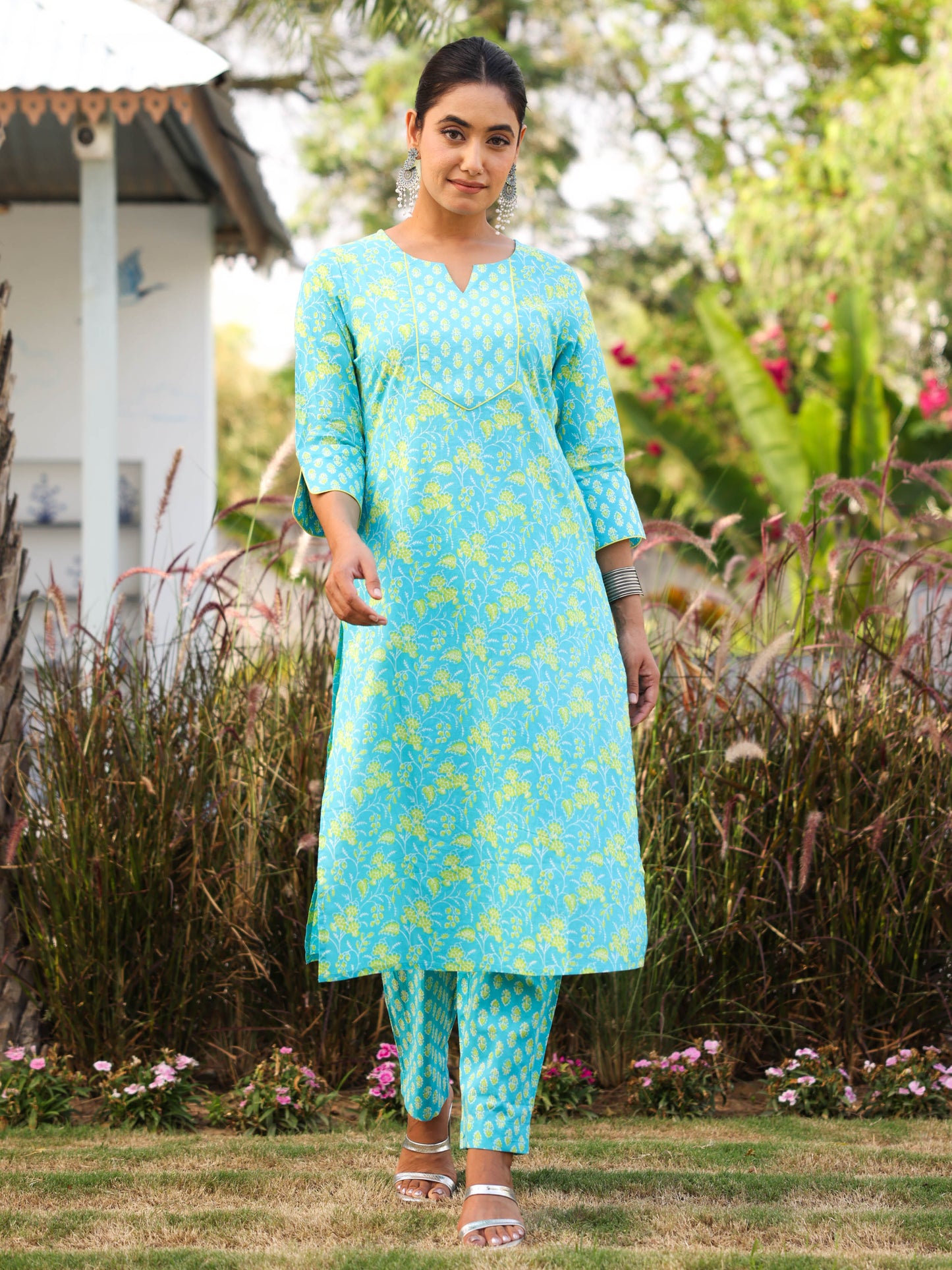 Soft Cotton Floral Straight Blue Kurta