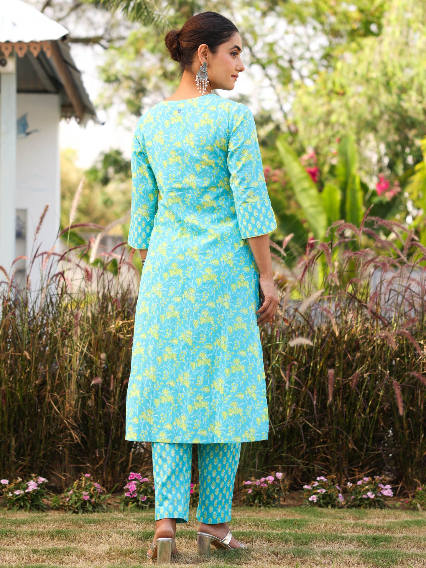 Soft Cotton Floral Straight Blue Kurta