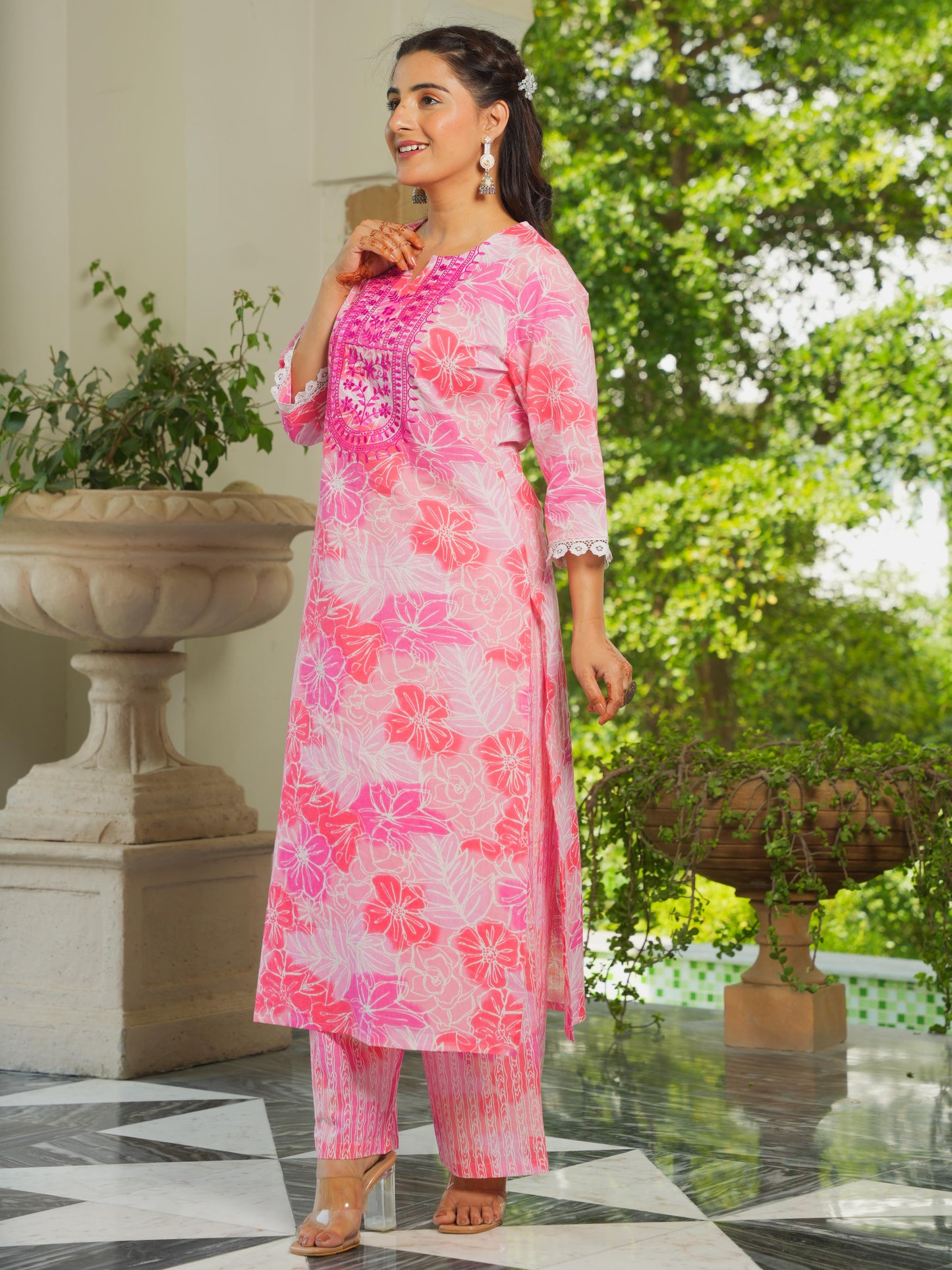 Embroidered Soft Cotton Floral Straight Pink Kurta