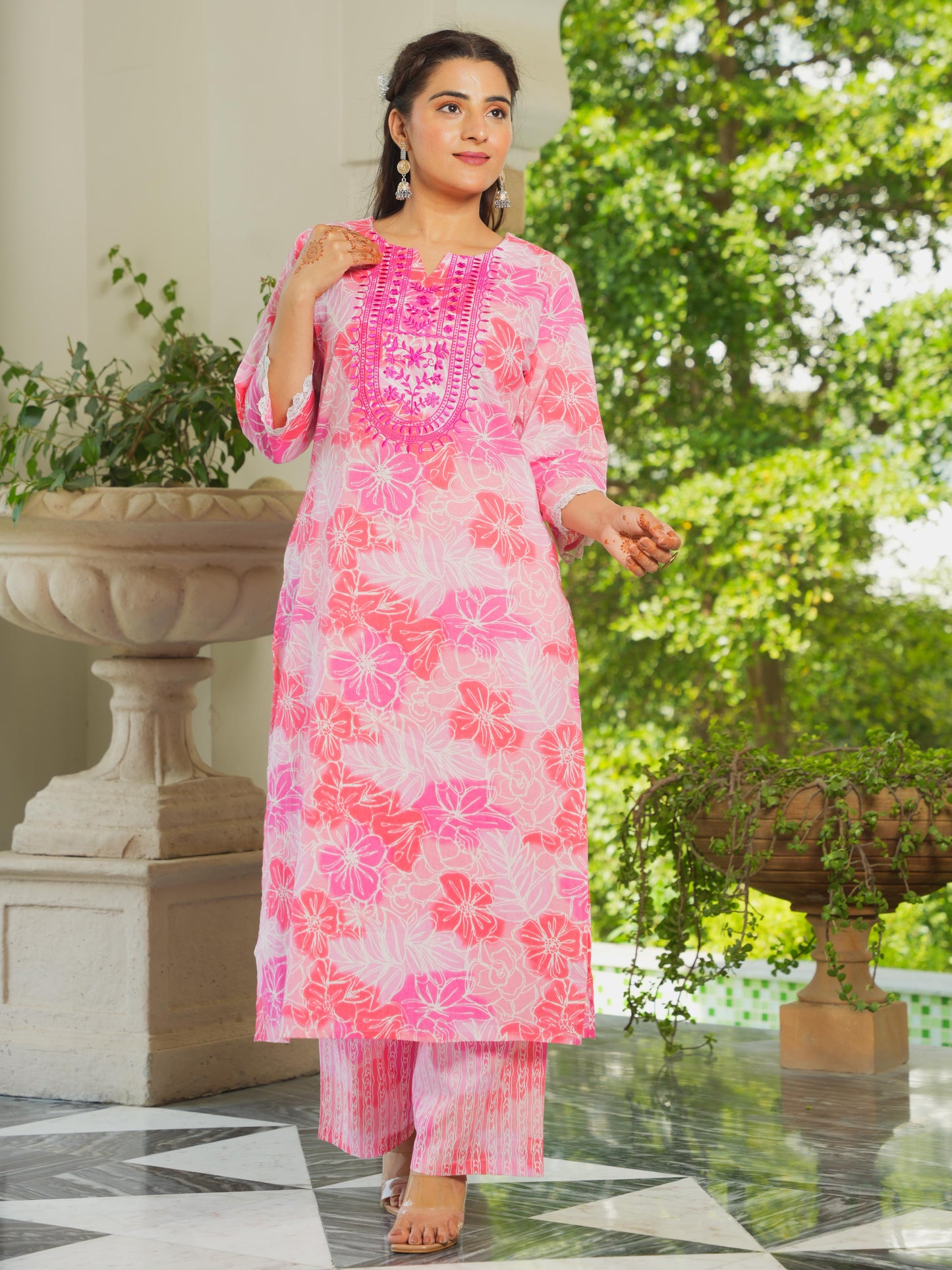 Embroidered Soft Cotton Floral Straight Pink Kurta