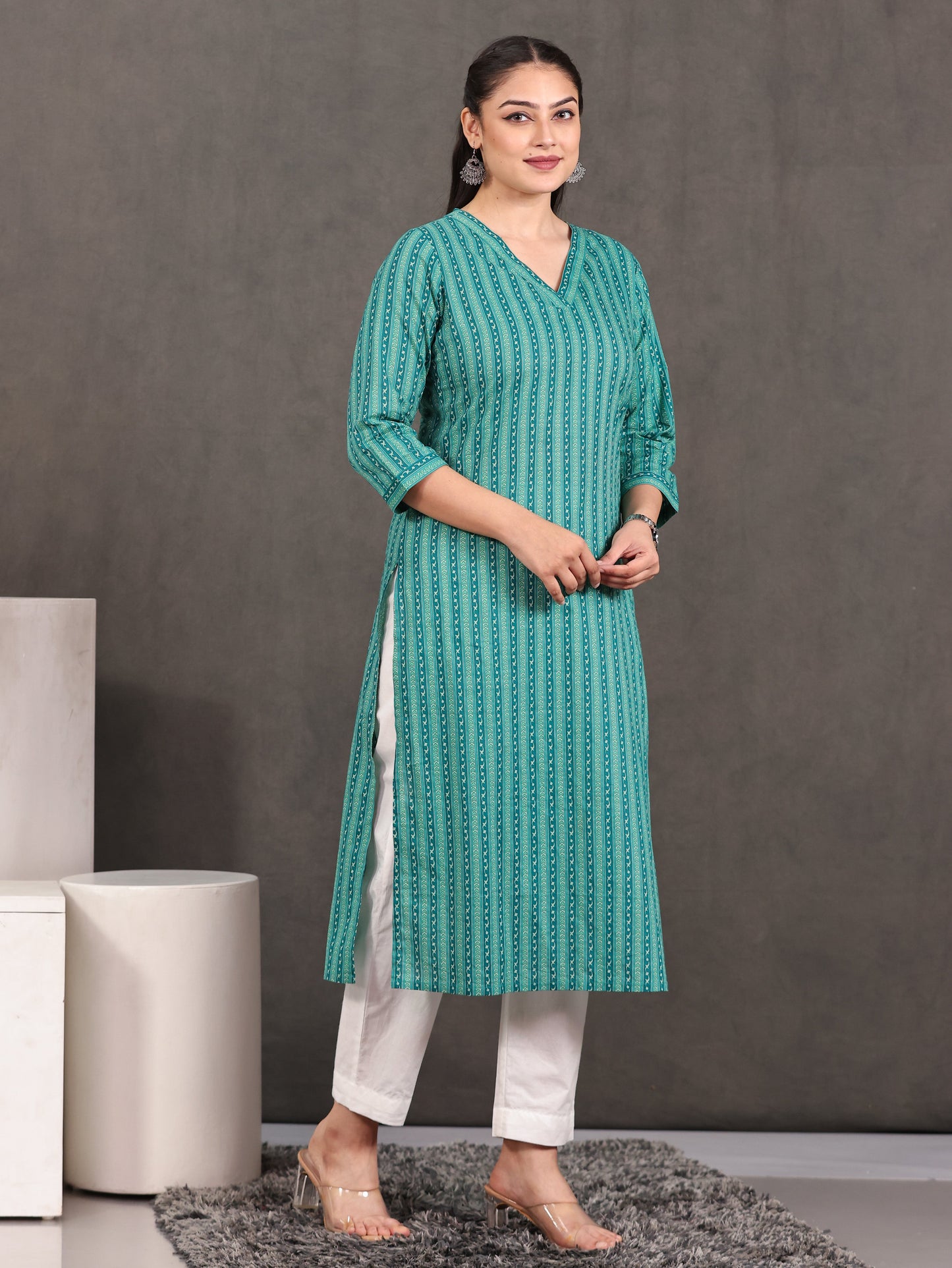 Embroidered Soft Cotton Striped Straight Green Kurta