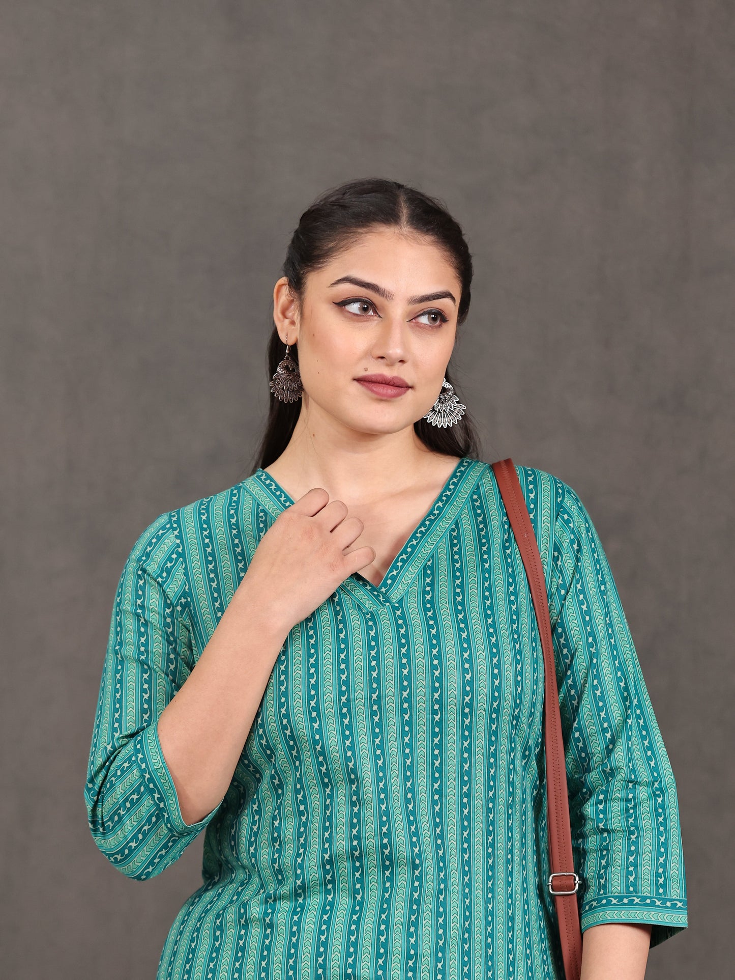 Embroidered Soft Cotton Striped Straight Green Kurta