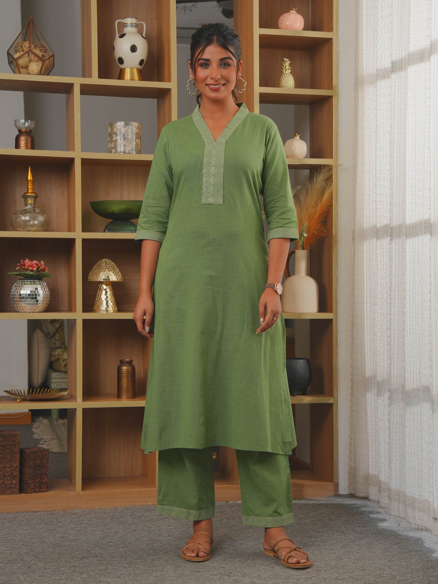 Embroidered Linen Cotton Solid Straight Green Kurta