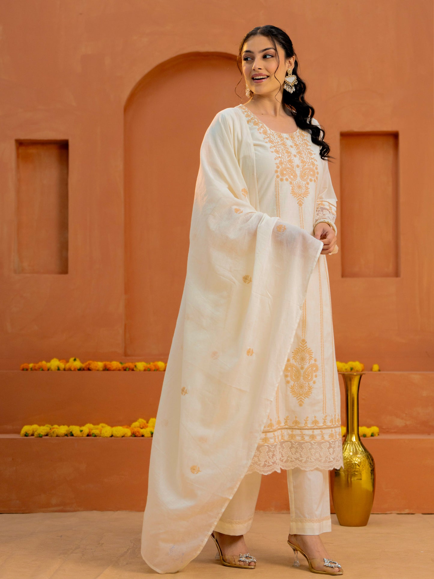 Embroidered Cotton voile Solid Off White Dupatta