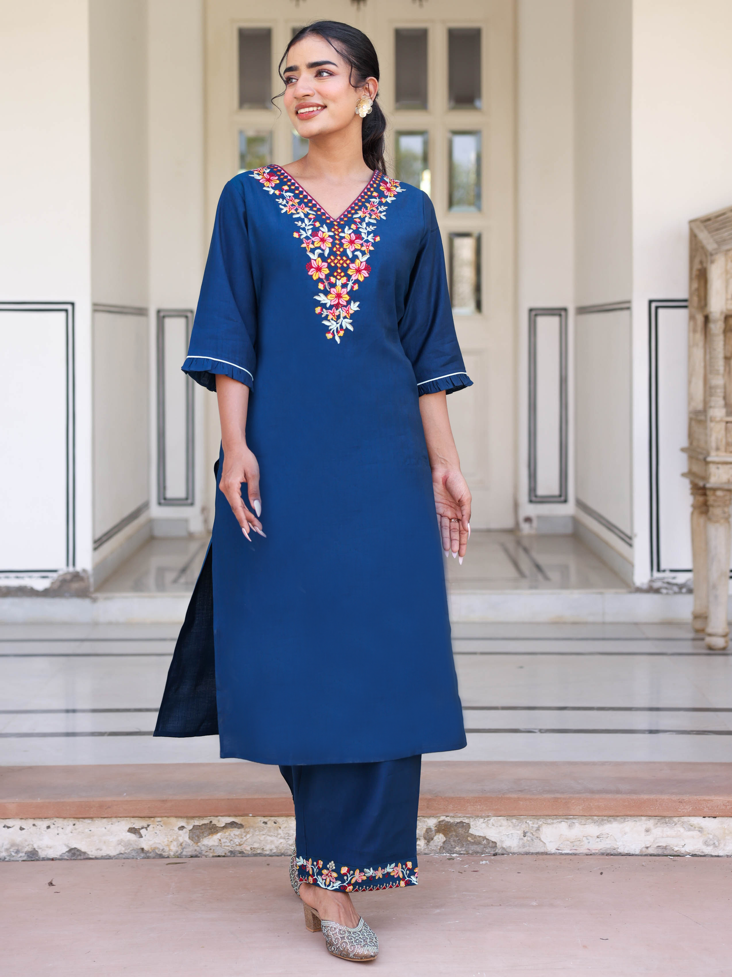 Embroidered Blended Silk Solid Straight Blue Kurta