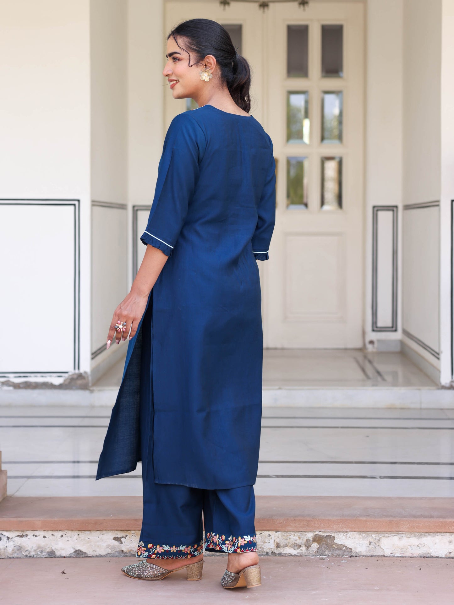 Embroidered Blended Silk Solid Straight Blue Kurta