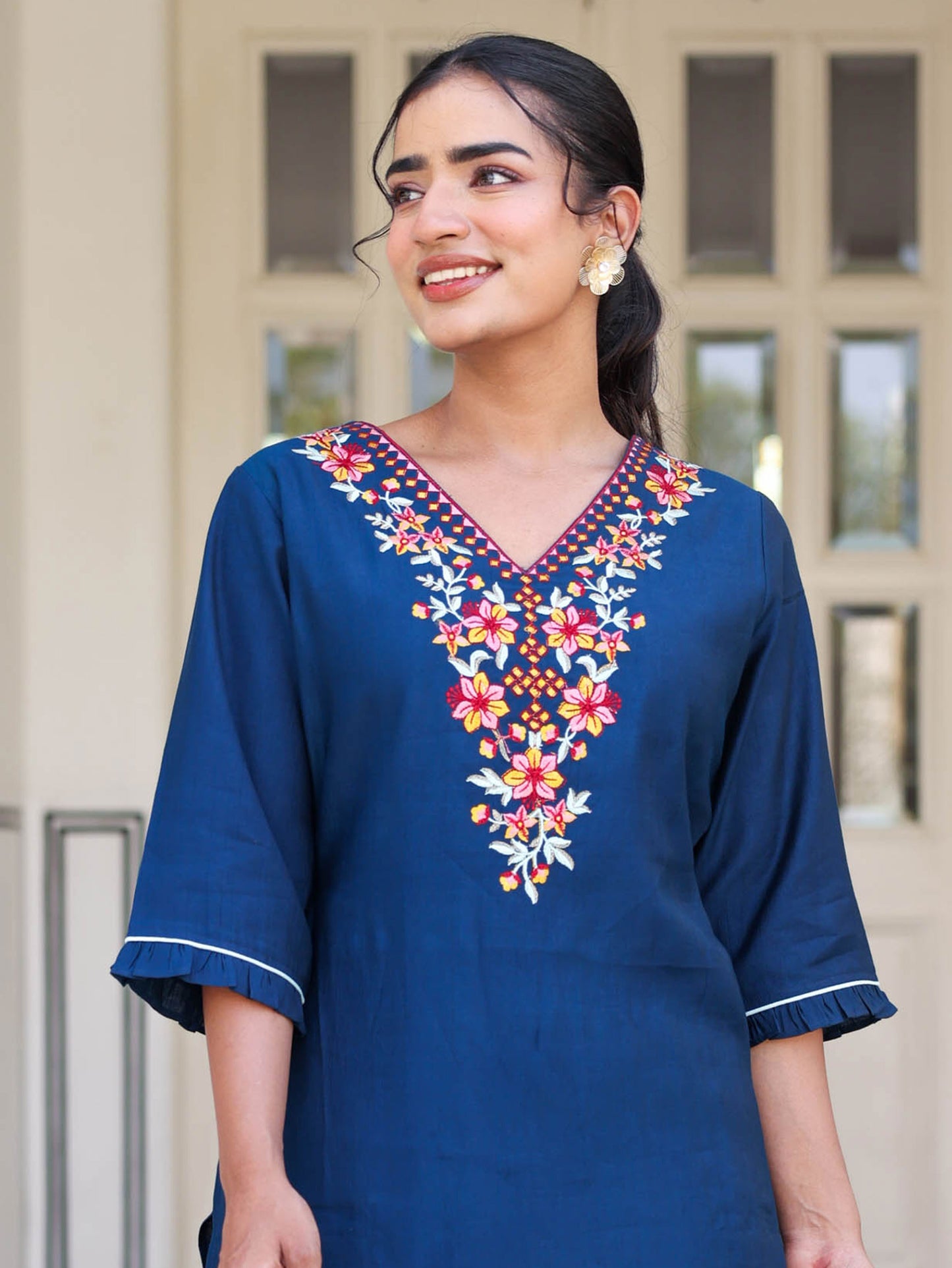 Embroidered Blended Silk Solid Straight Blue Kurta