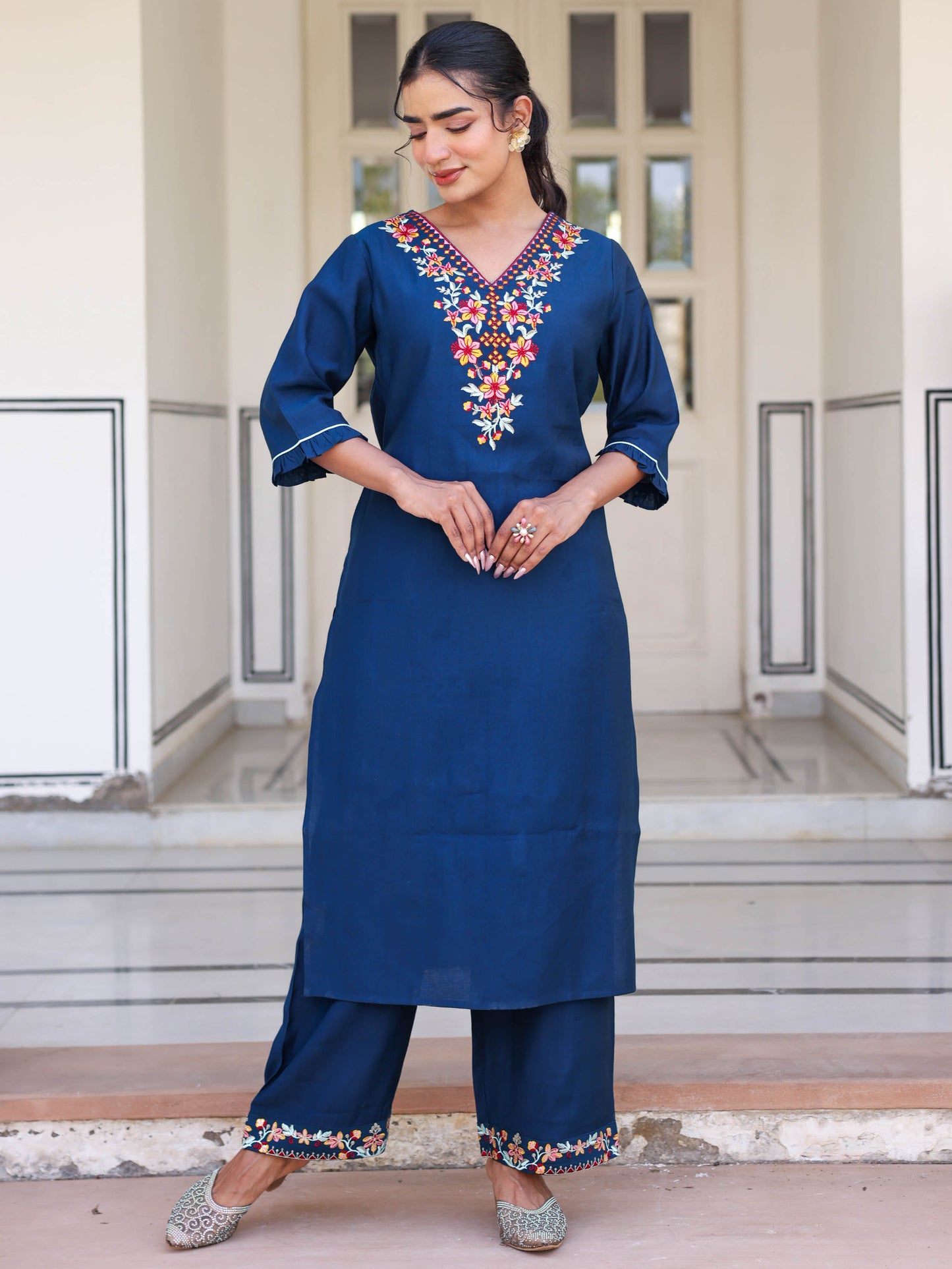 Embroidered Blended Silk Solid Straight Blue Kurta