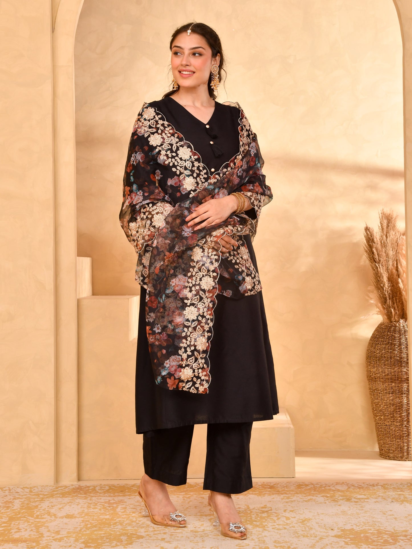 Chanderi Solid A-line Black Kurta