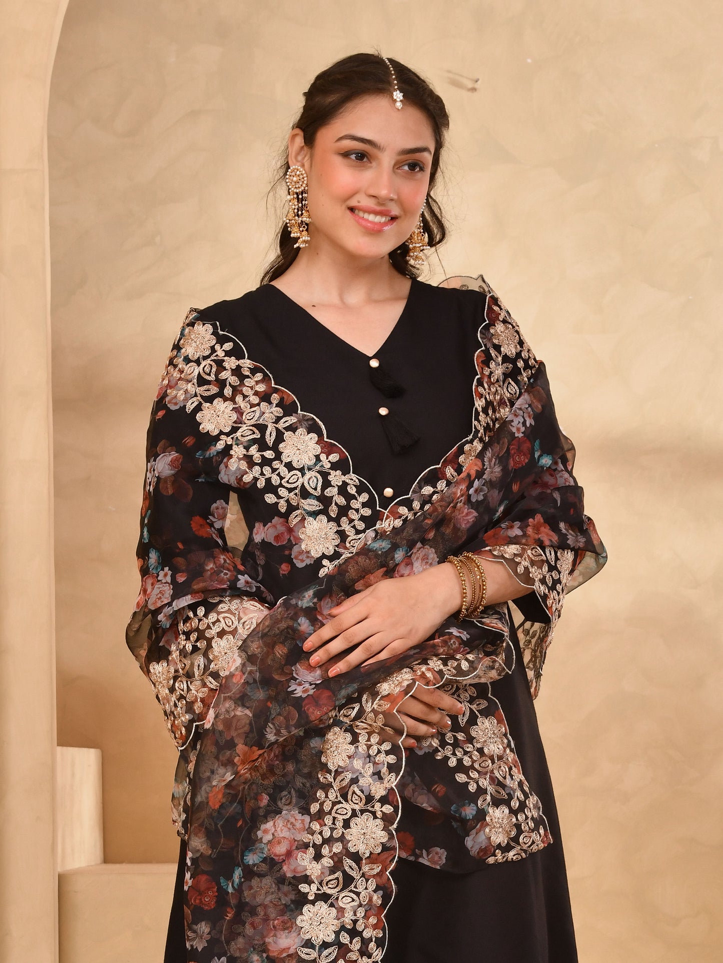 Chanderi Solid A-line Black Kurta