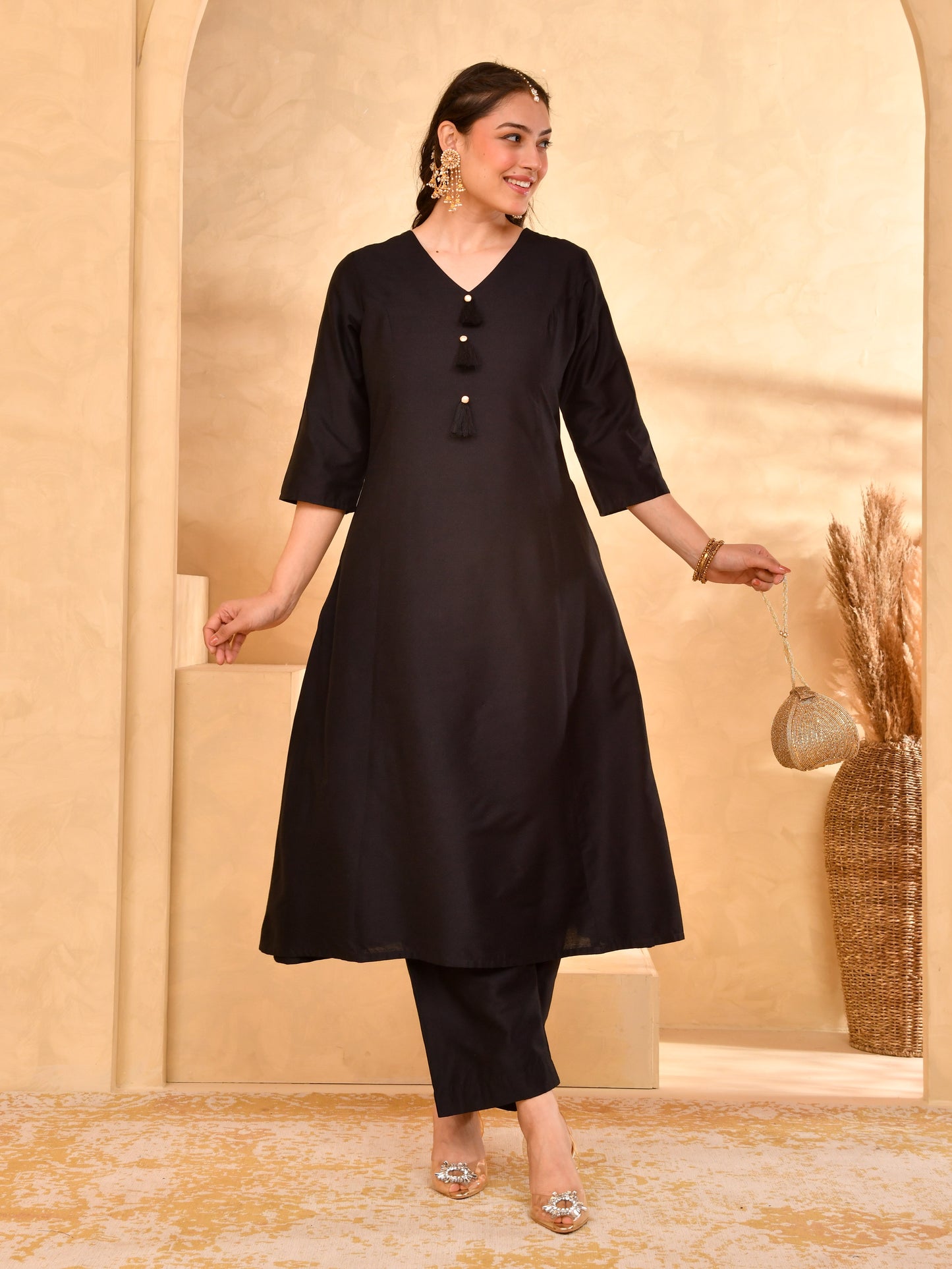 Chanderi Solid A-line Black Kurta