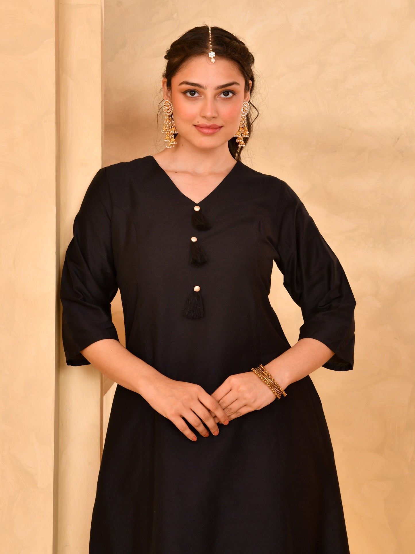 Chanderi Solid A-line Black Kurta
