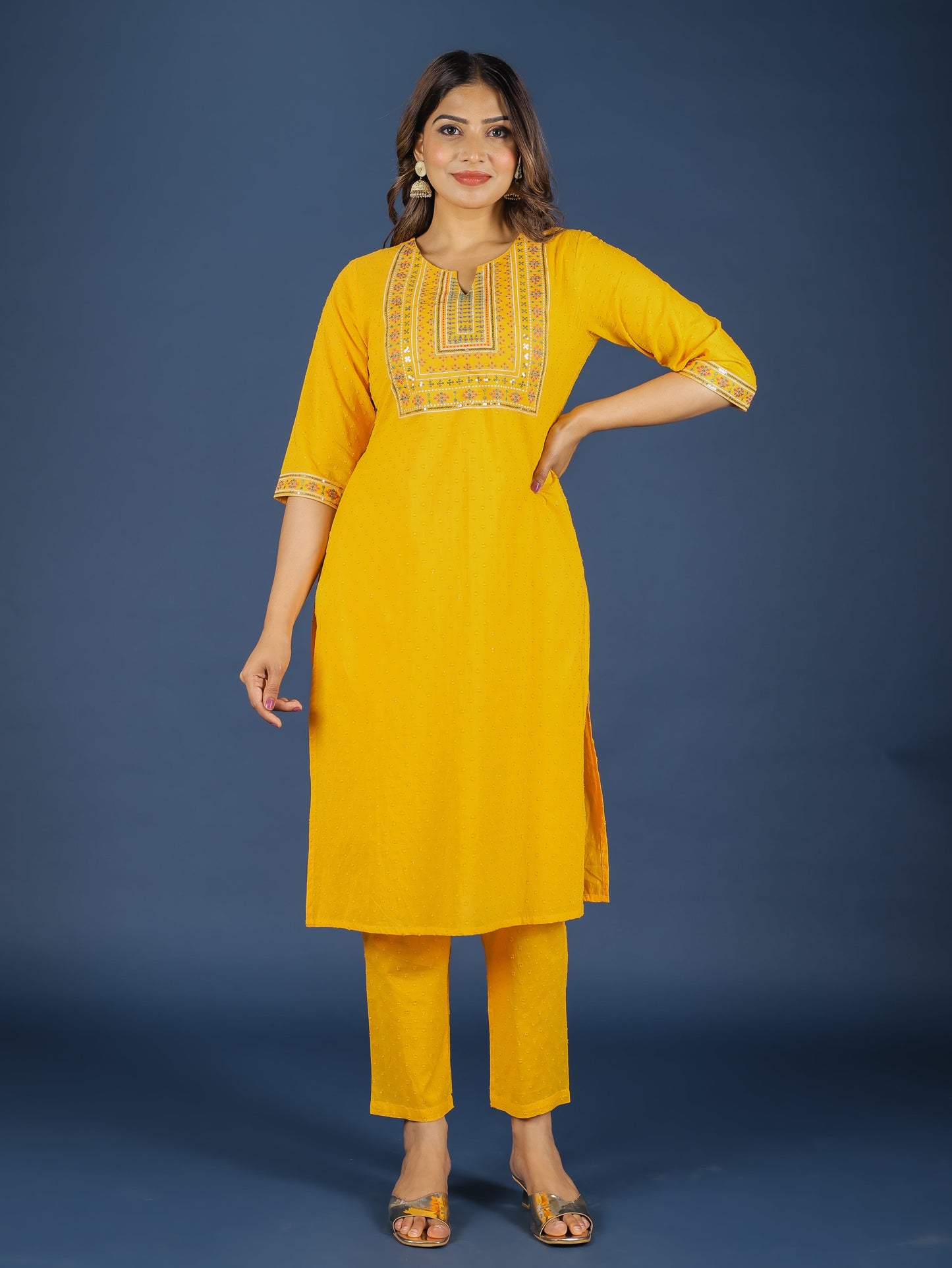 Textured Cotton Solid Kurta