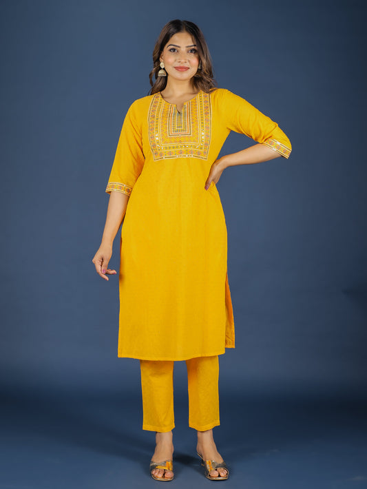 Textured Cotton Solid Straight Yellow Kurta