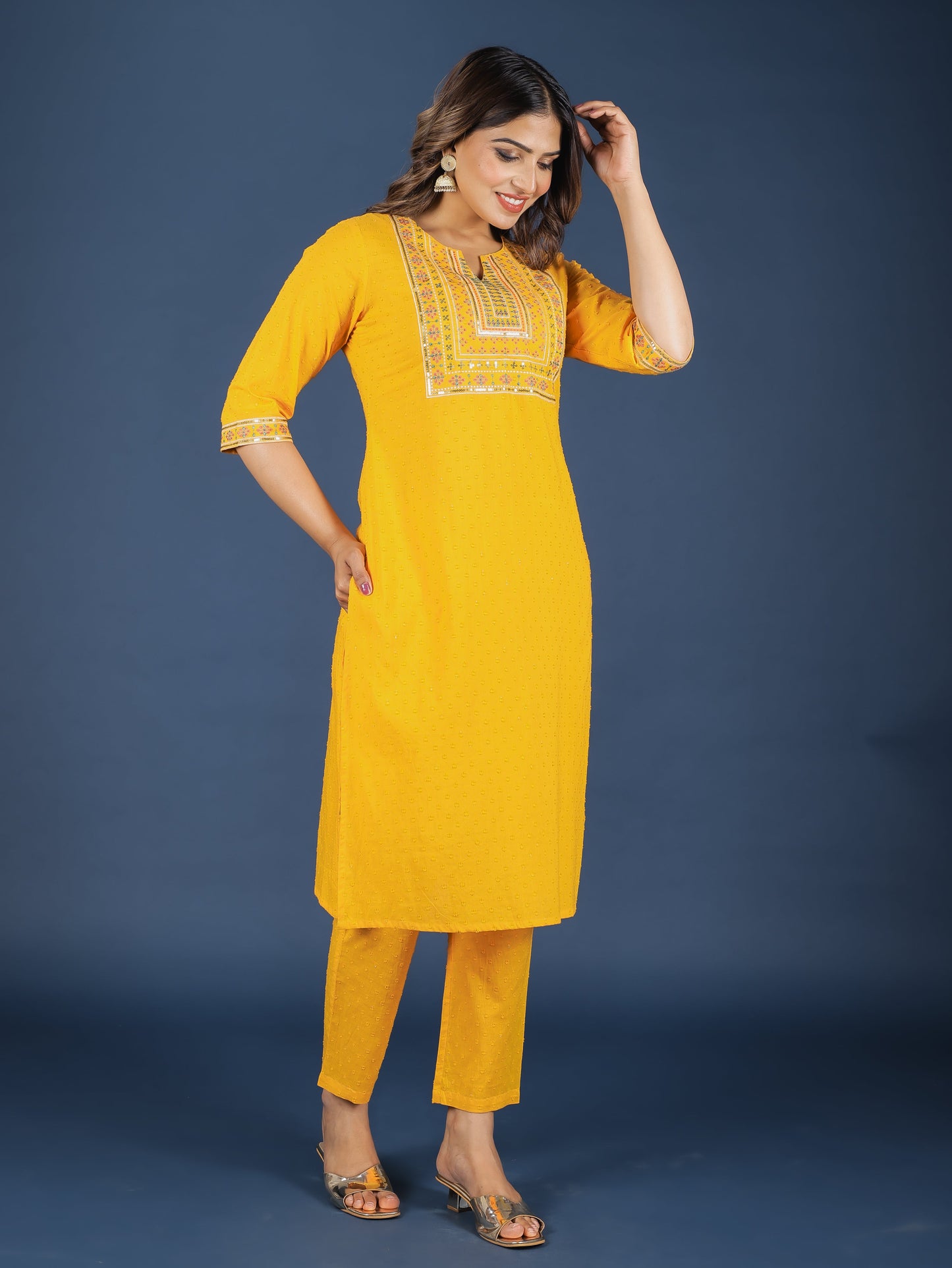 Textured Cotton Solid Kurta