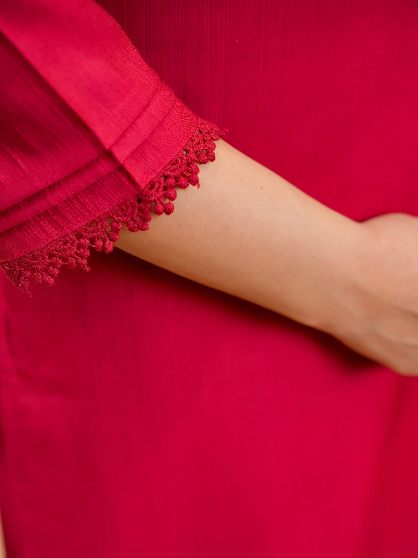 Embroidered Blended Silk Solid Straight Red Kurta