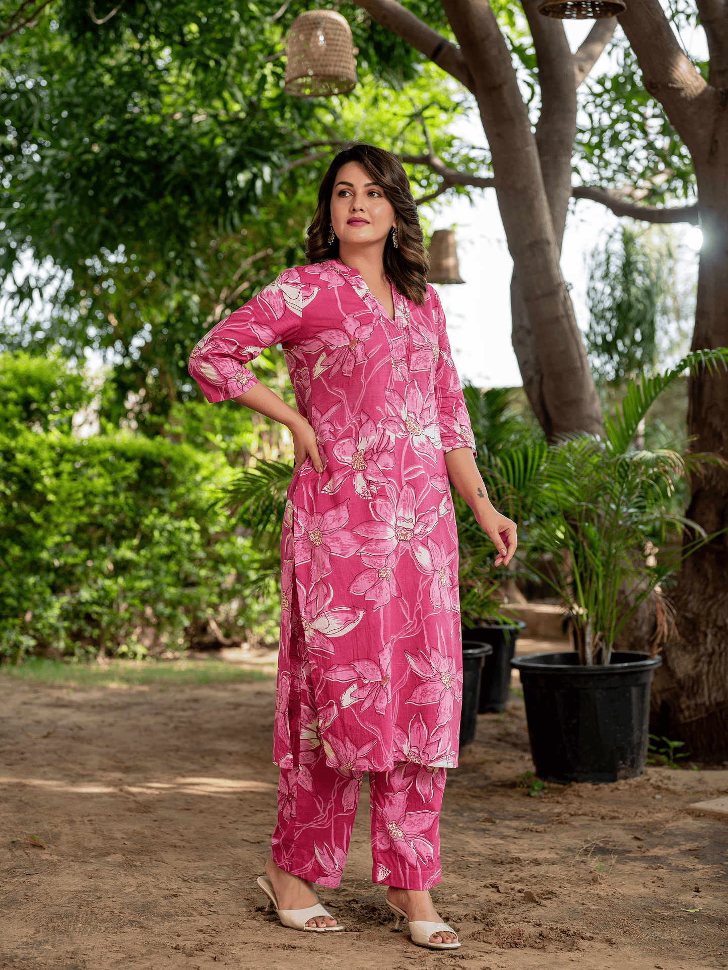 Soft cotton Floral Straight Pink Kurta
