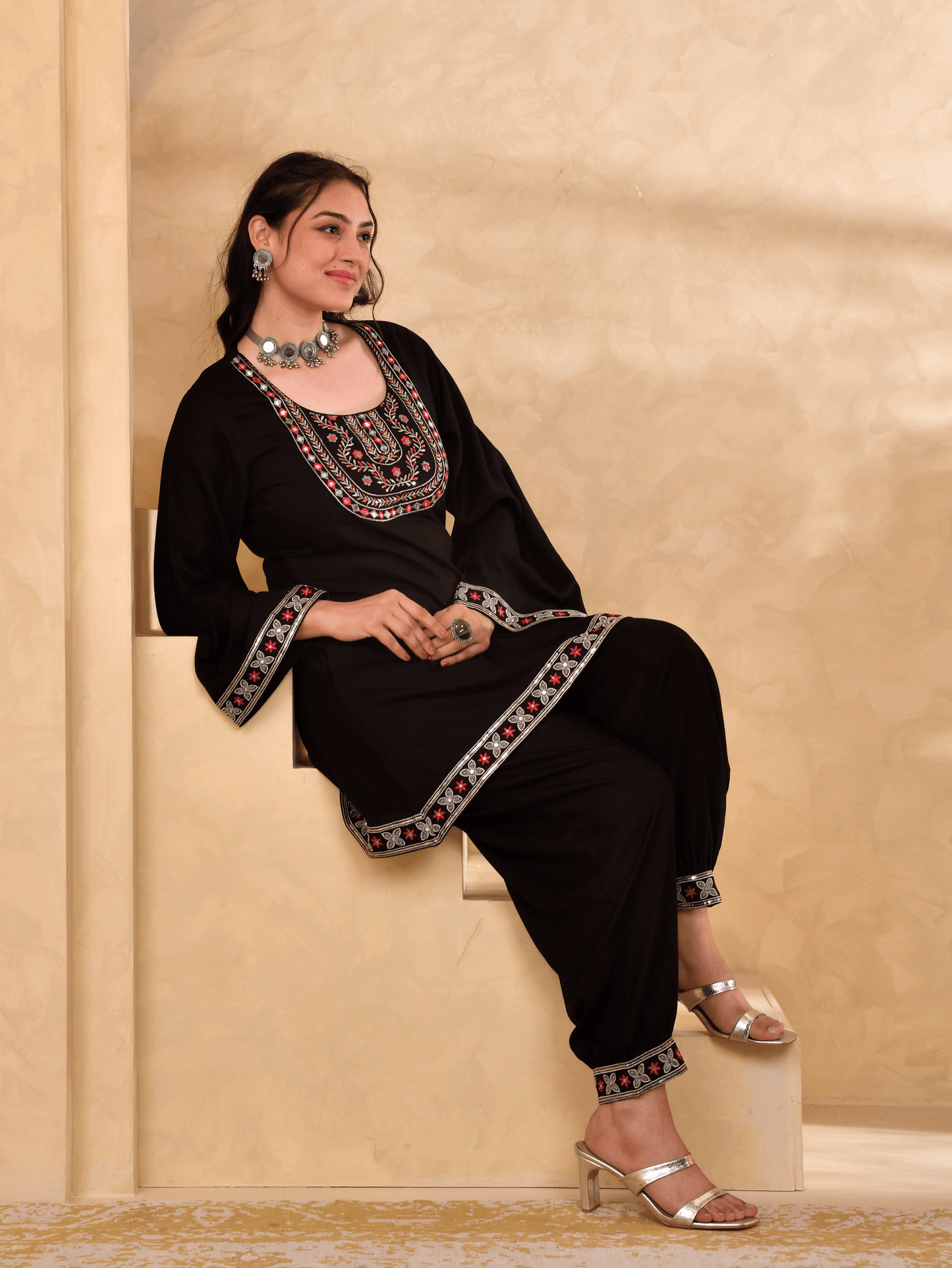 Embroidered Viscose Solid Straight Black Short Kurta