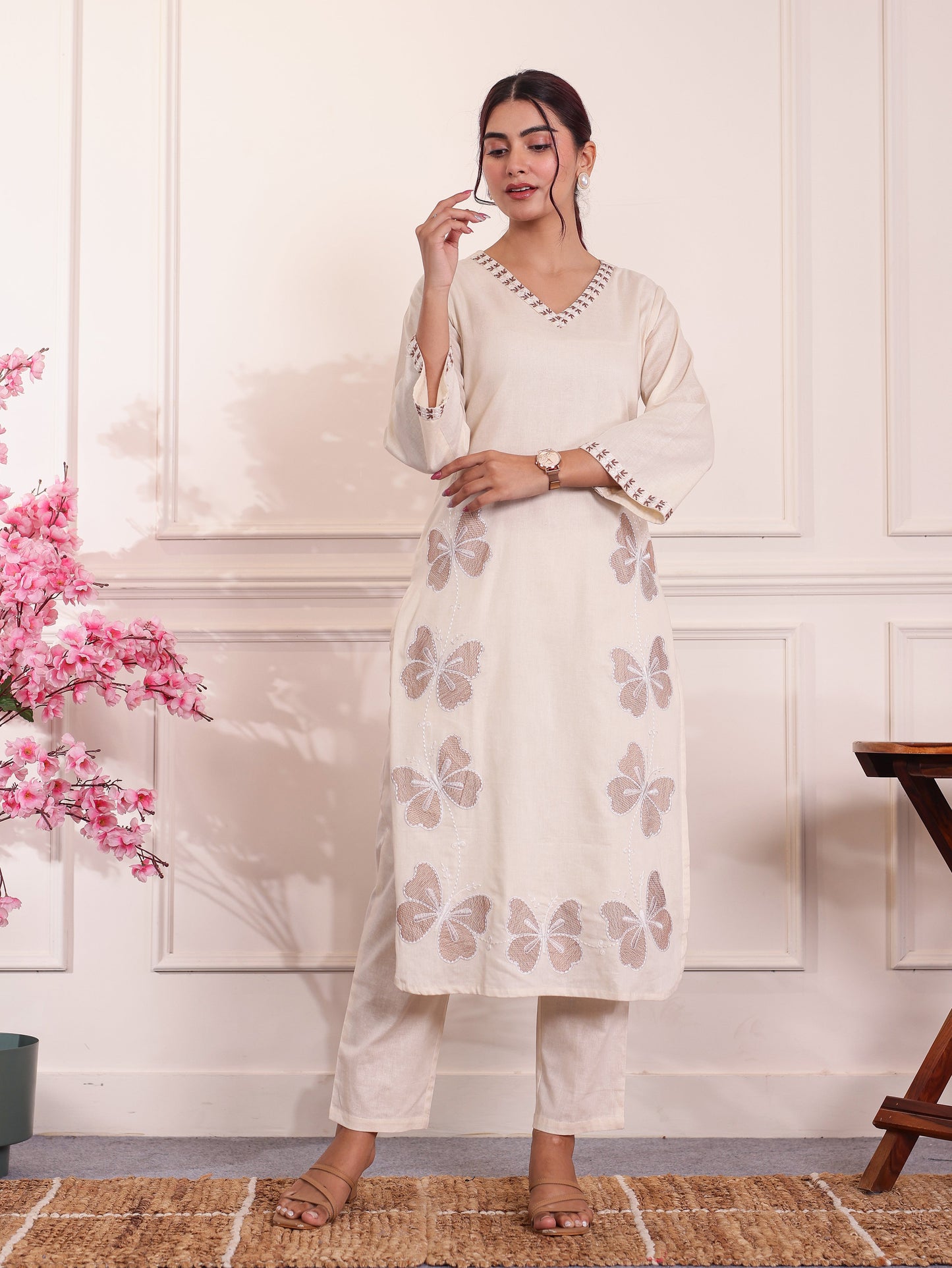 Embroidered Linen Cotton Straight Off White Kurta