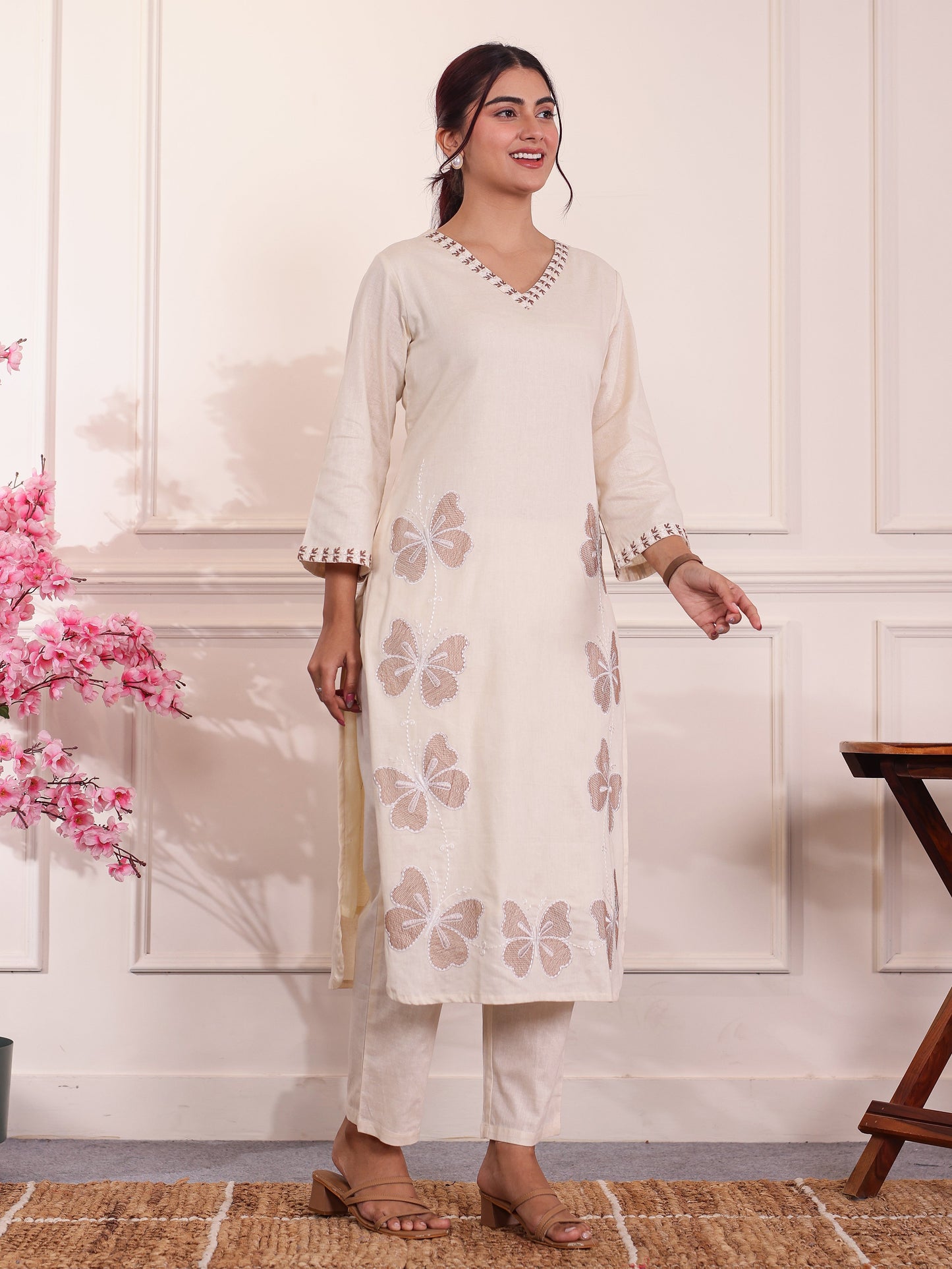 Embroidered Linen Cotton Straight Off White Kurta