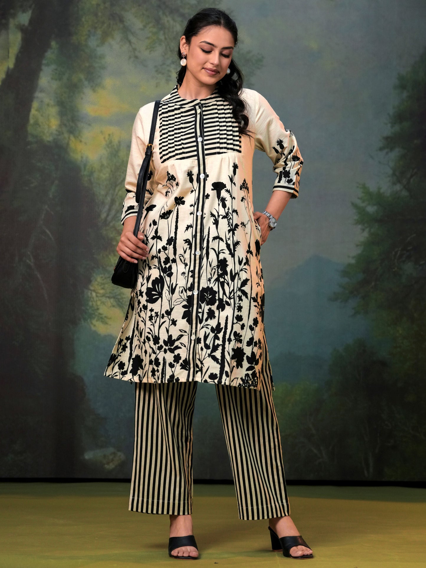 Linen cotton Placement Print A-line Off White Kurta