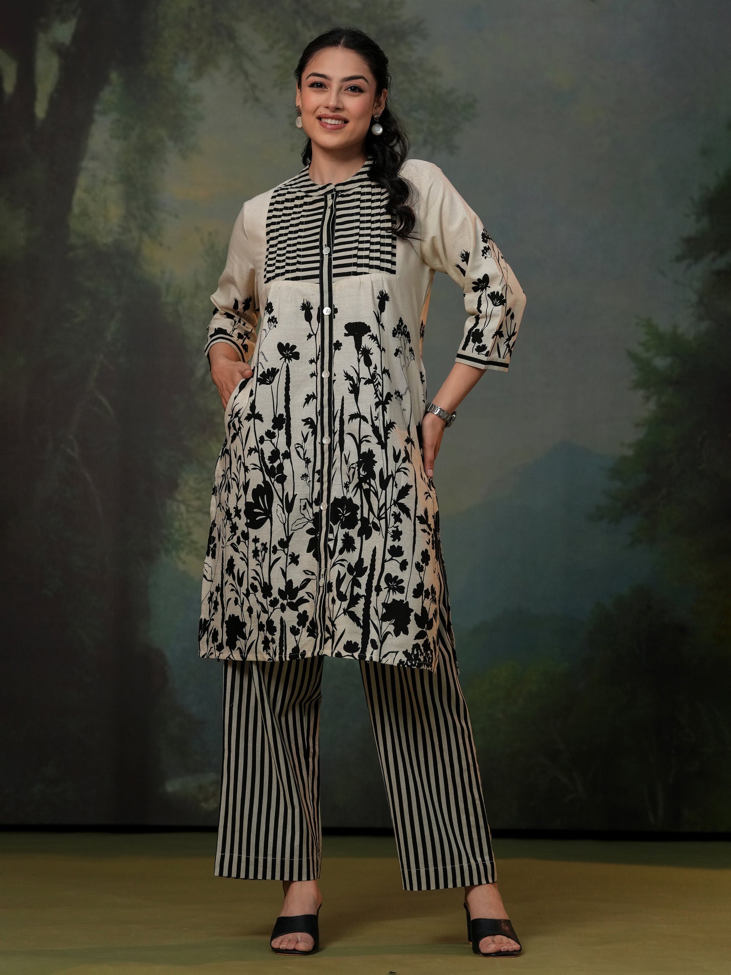 Linen cotton Placement Print A-line Off White Kurta