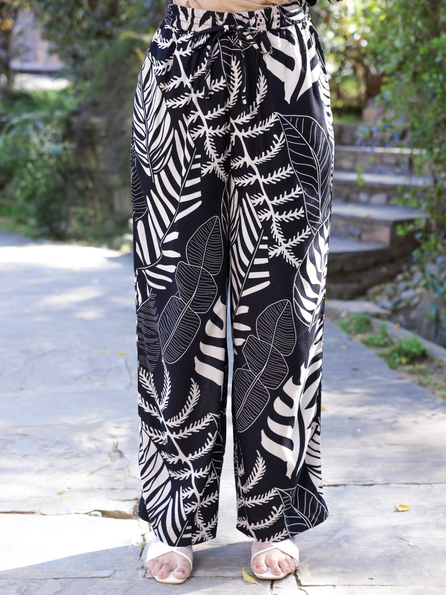 Viscose Foliage Black Palazzo