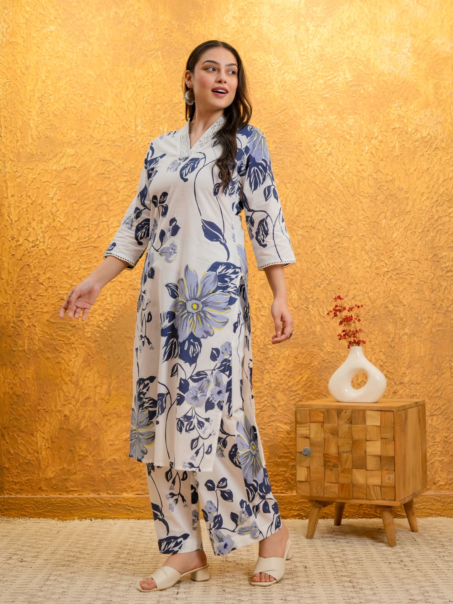 Soft Cotton Floral Straight White Kurta