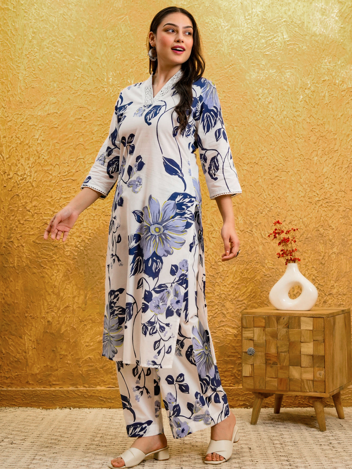 Soft Cotton Floral Straight White Kurta