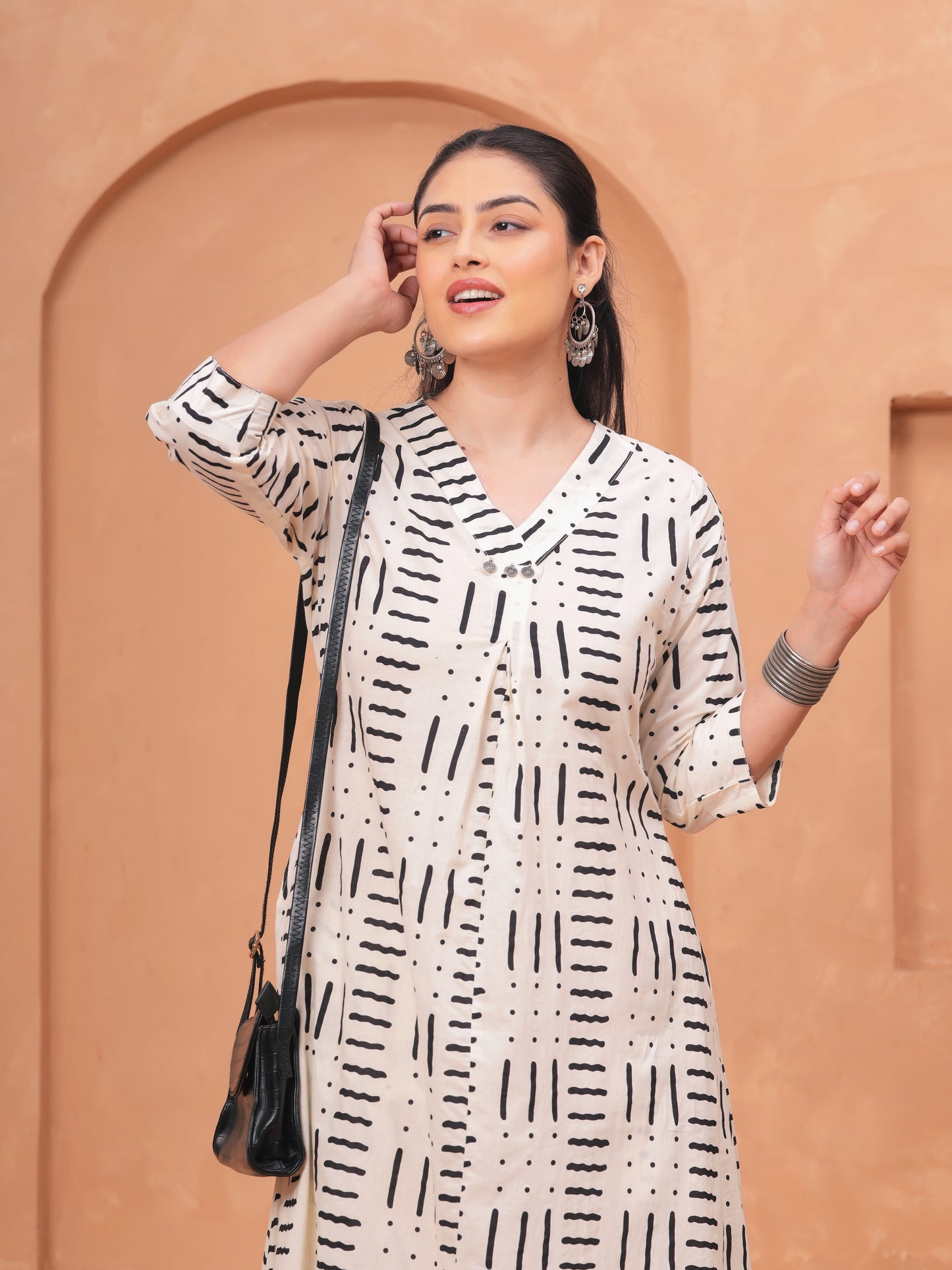 Soft Cotton Geometric Straight Off White Kurta
