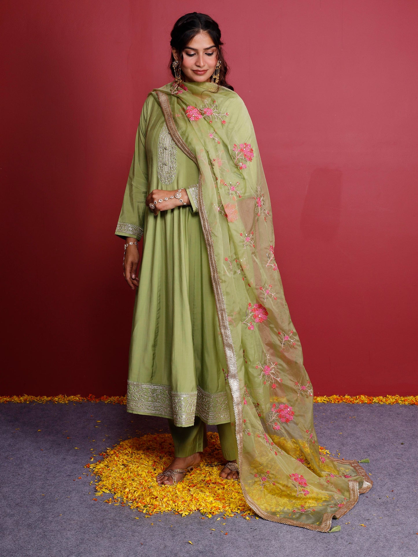 Embroidered Organza Solid Green Dupatta