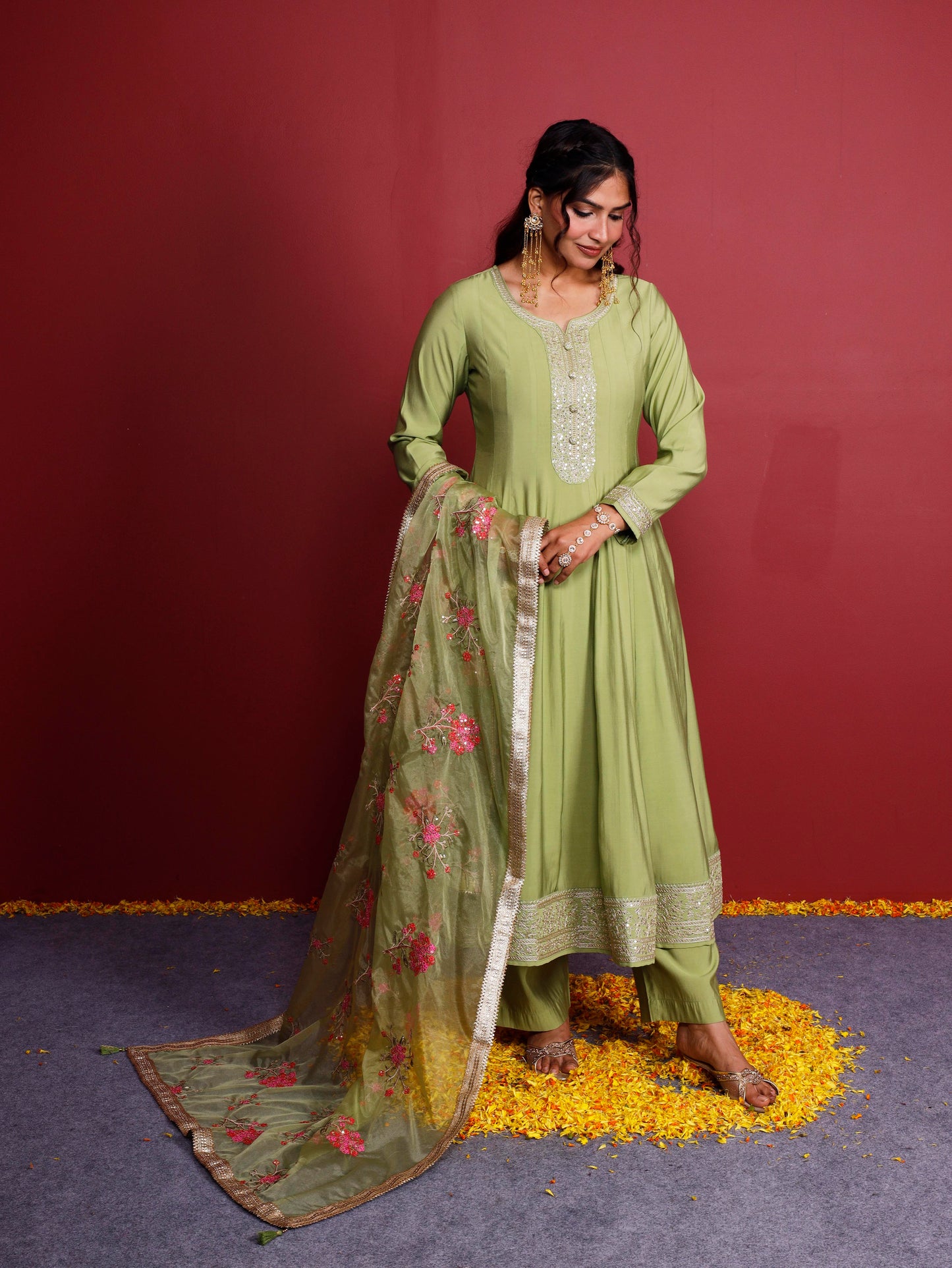 Embroidered Organza Solid Green Dupatta