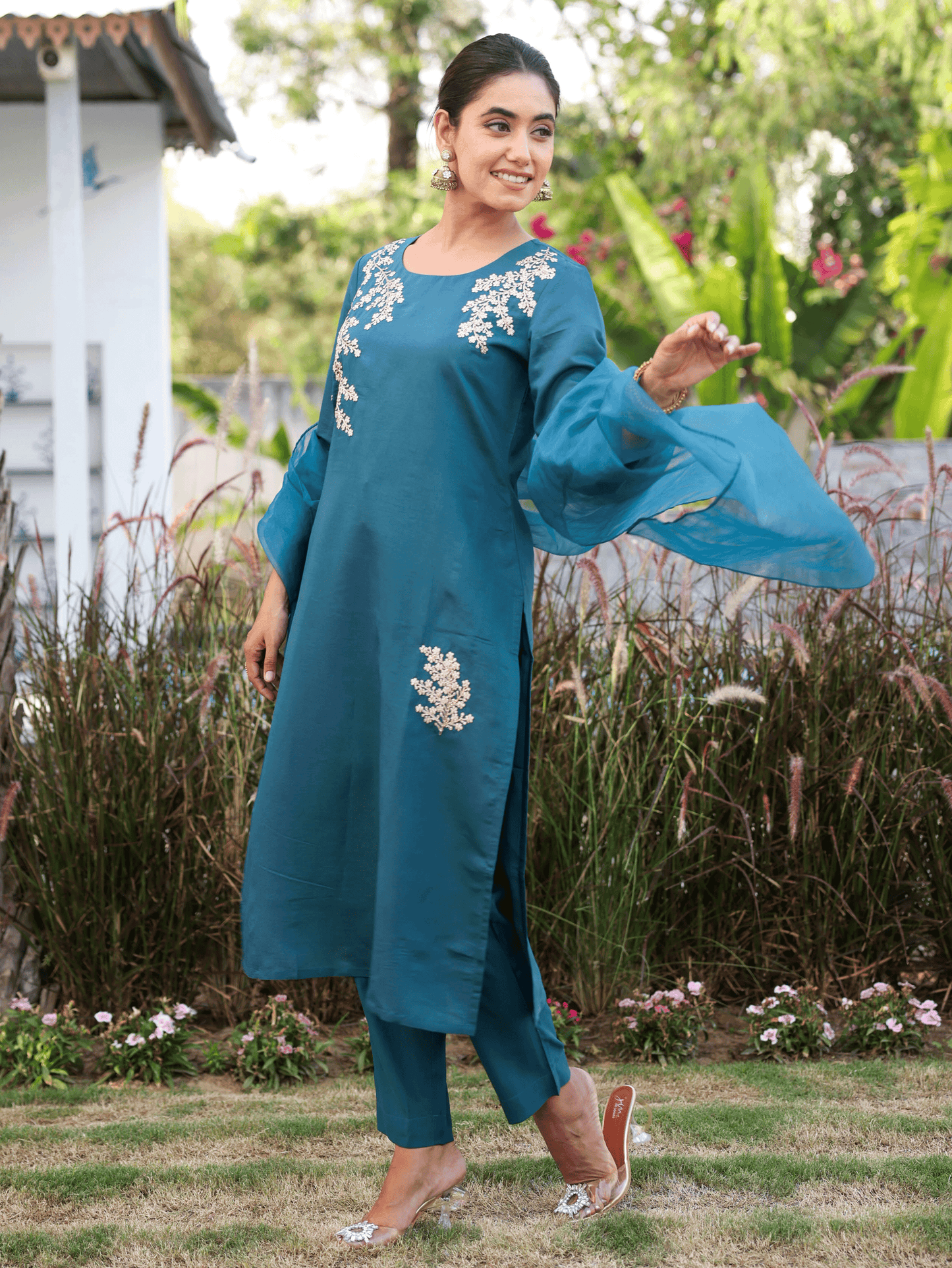 Embroidered Chanderi Solid Straight Teal Kurta