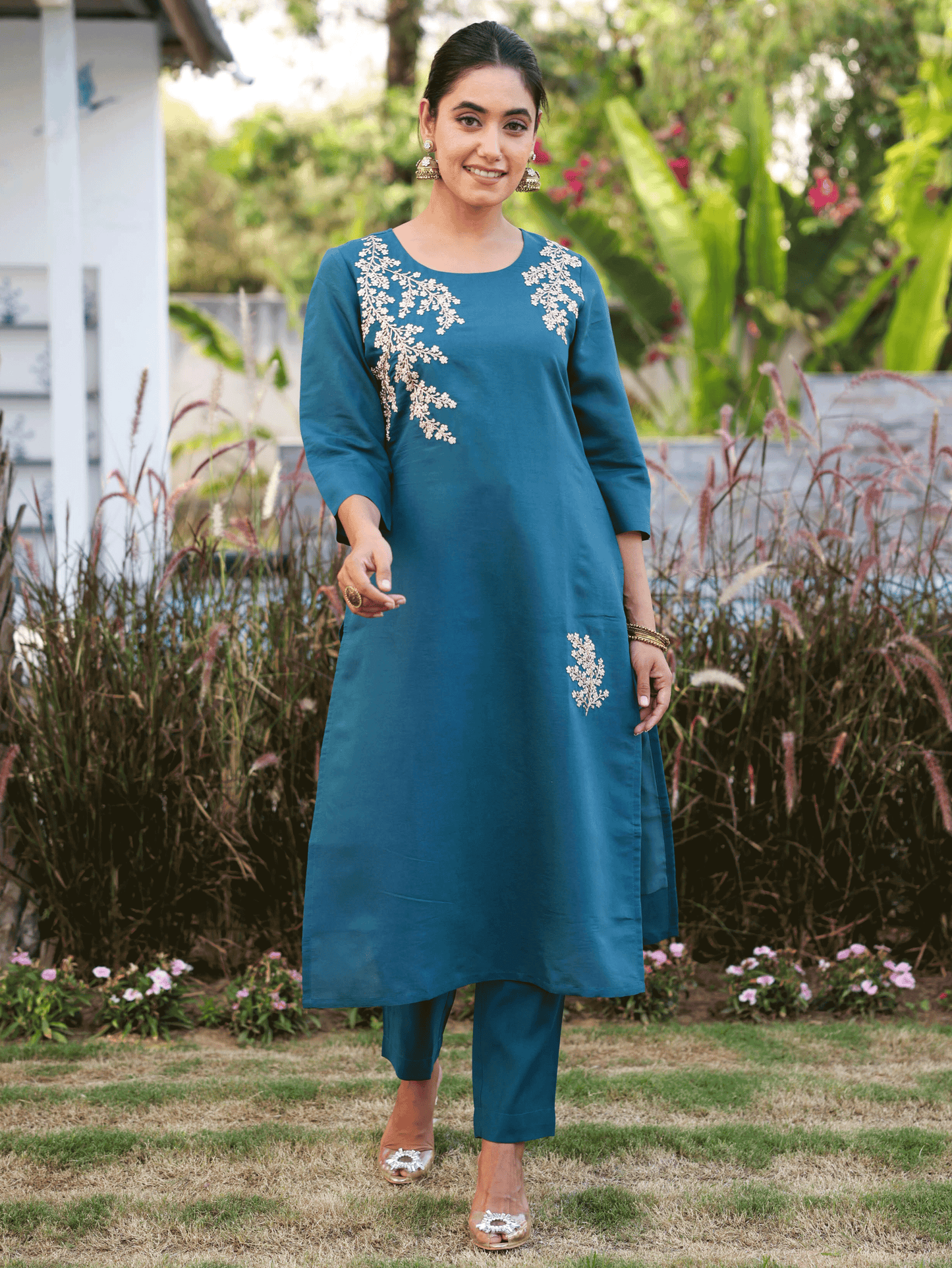 Embroidered Chanderi Solid Straight Teal Kurta