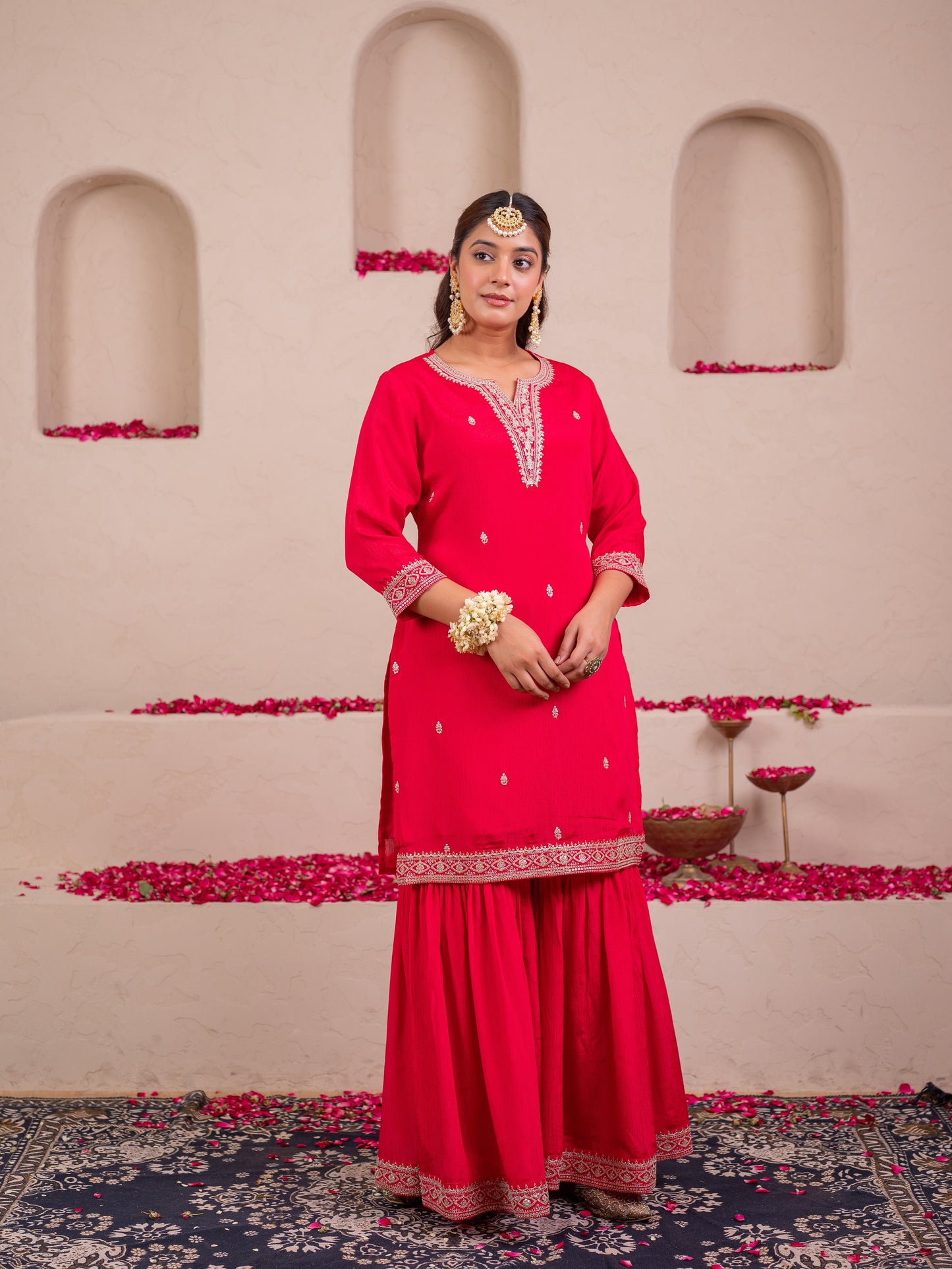 Embroidered Blended silk Solid Straight Red Kurta
