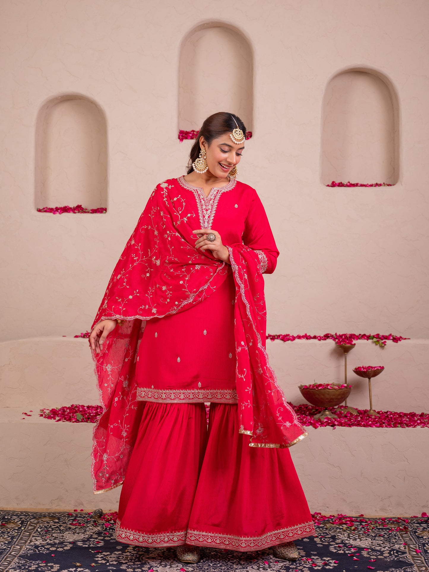 Embroidered Blended silk Solid Straight Red Kurta