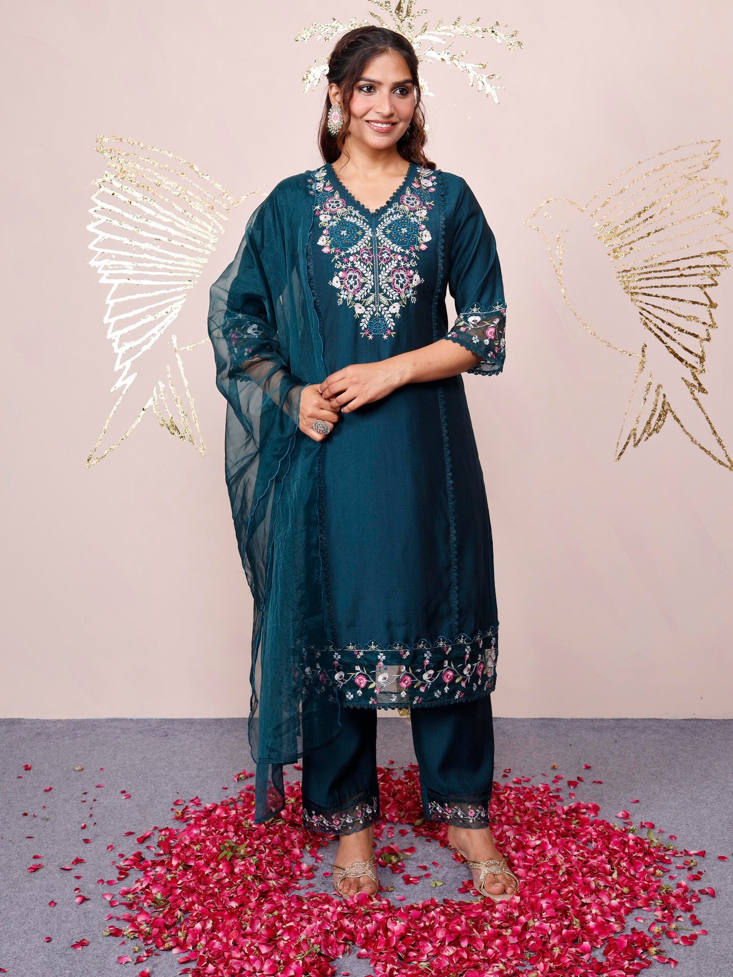Embroidered Blended silk Solid Straight Teal Kurta