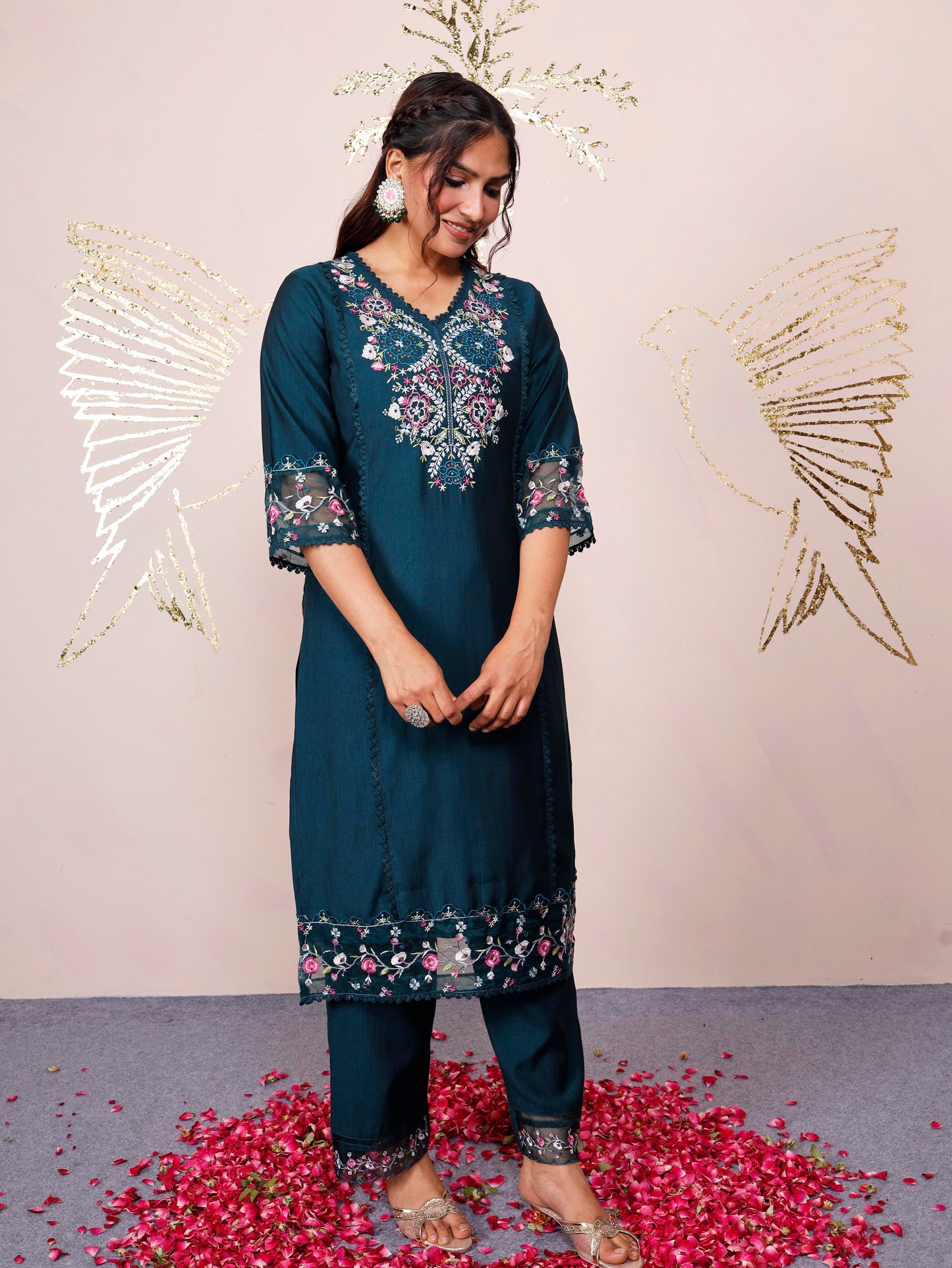 Embroidered Blended silk Solid Straight Teal Kurta