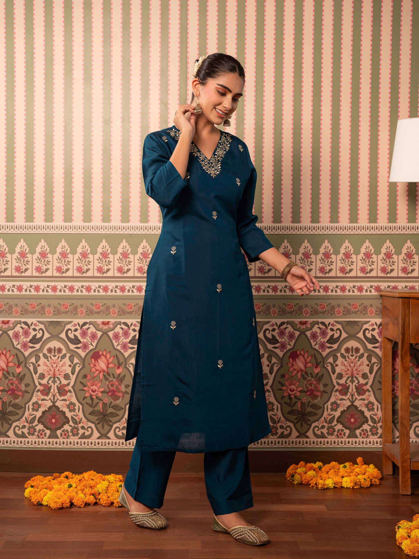 Embroidered Chanderi Solid Straight Blue Kurta