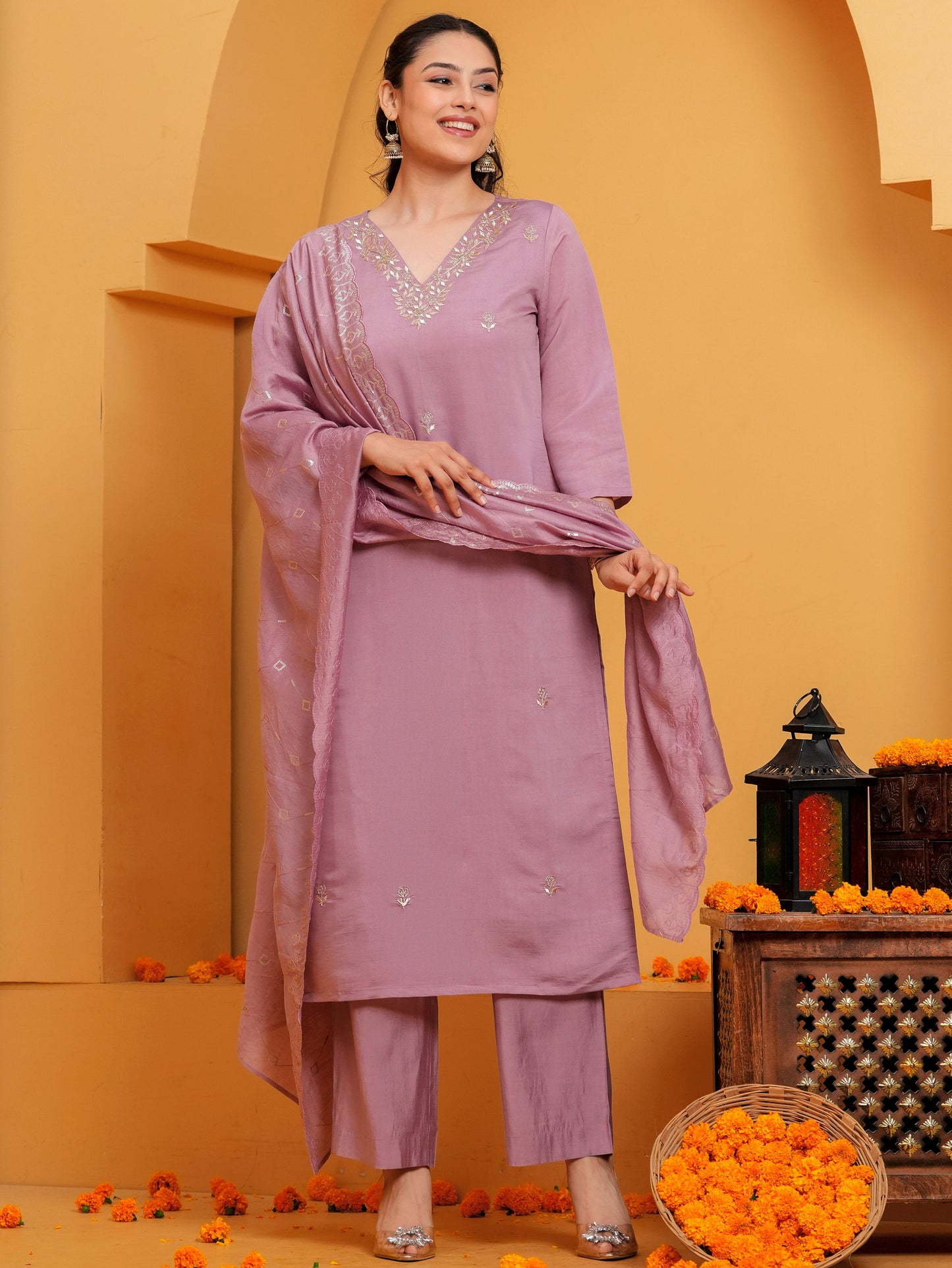 Embroidered Chanderi Solid Straight Dusty Pink Kurta