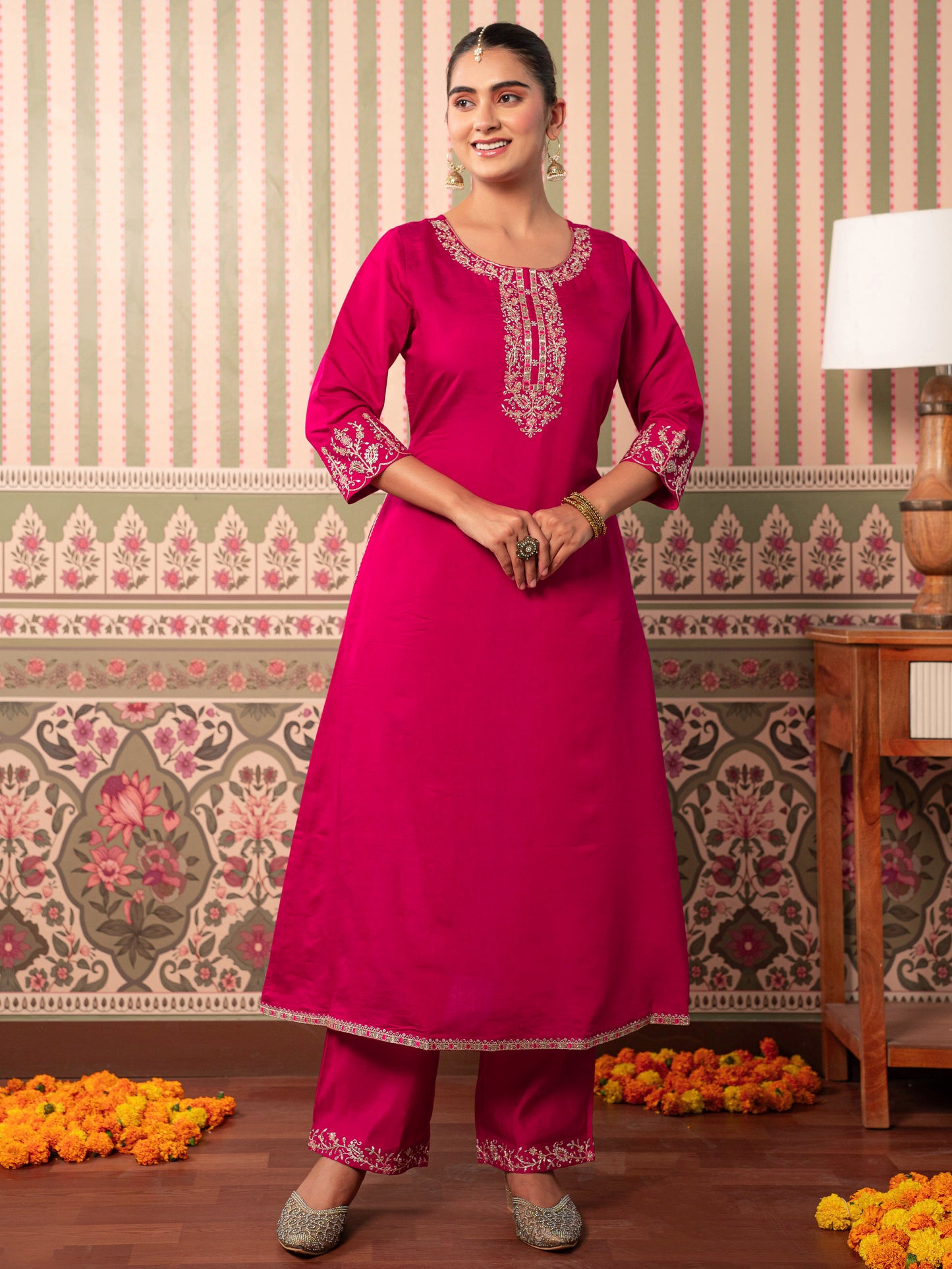Embroidered Chanderi Solid Straight Fuchsia Kurta