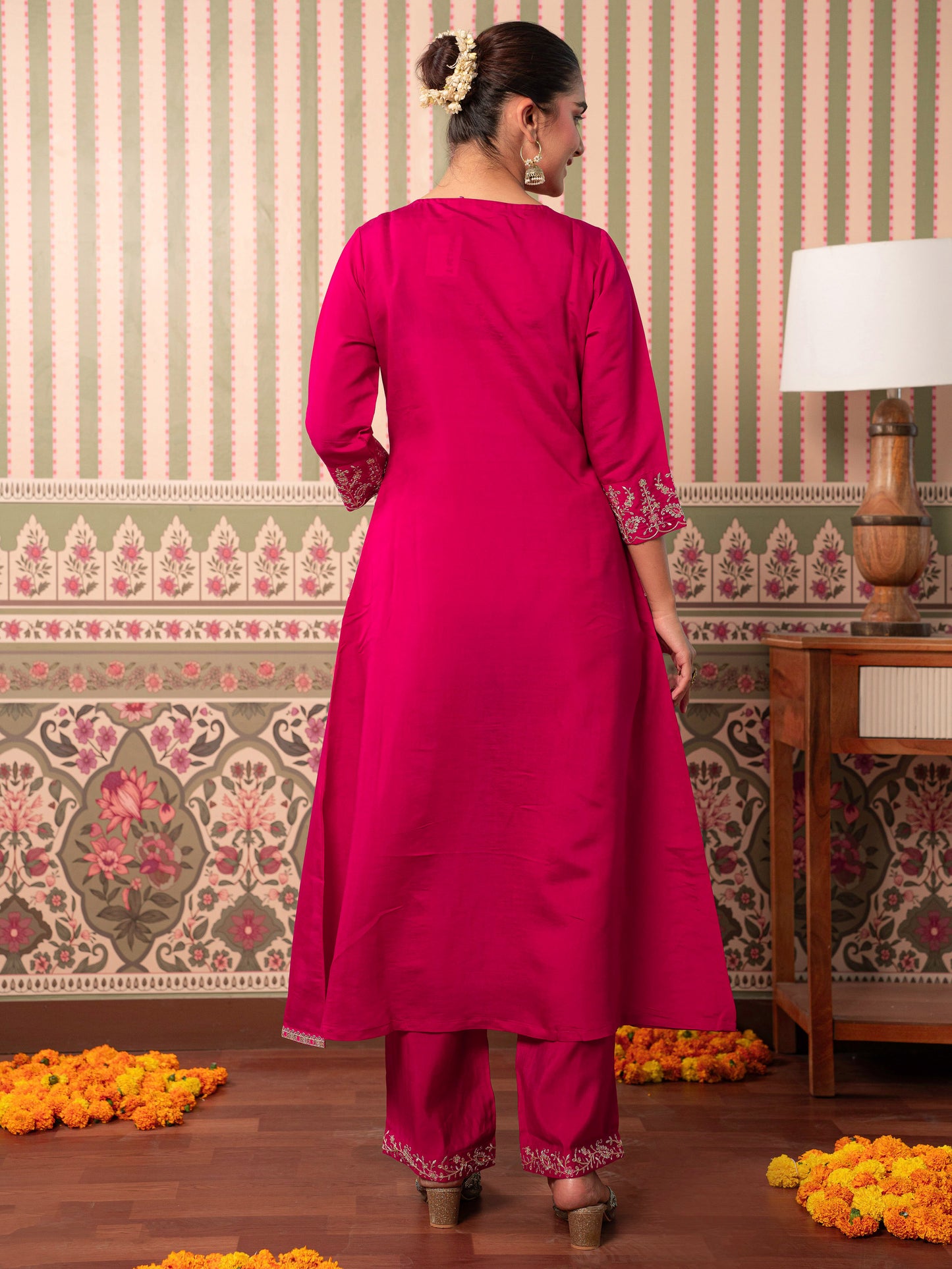 Embroidered Chanderi Solid Straight Fuchsia Kurta