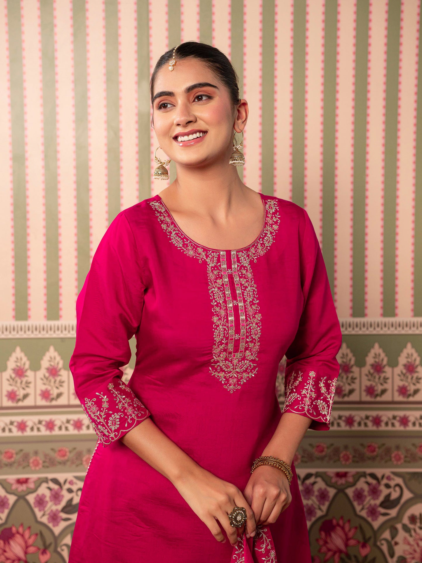 Embroidered Chanderi Solid Straight Fuchsia Kurta