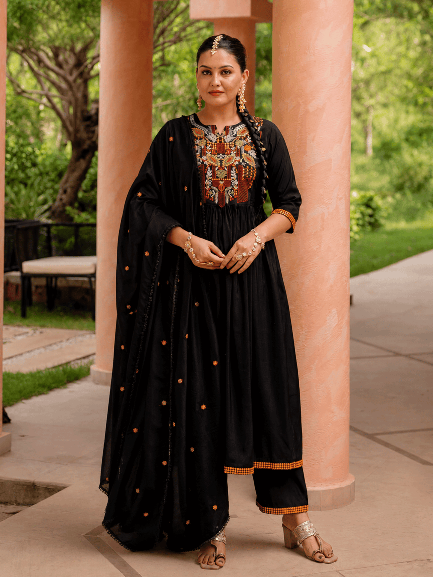 Embroidered Blended silk Solid Black Dupatta