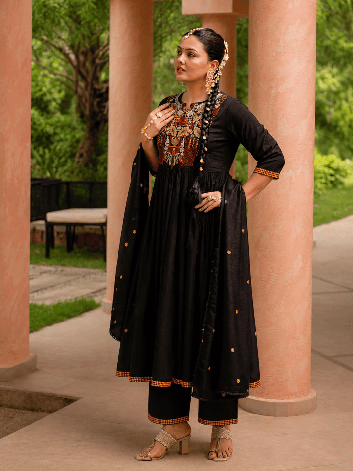 Embroidered Blended silk Solid Black Dupatta
